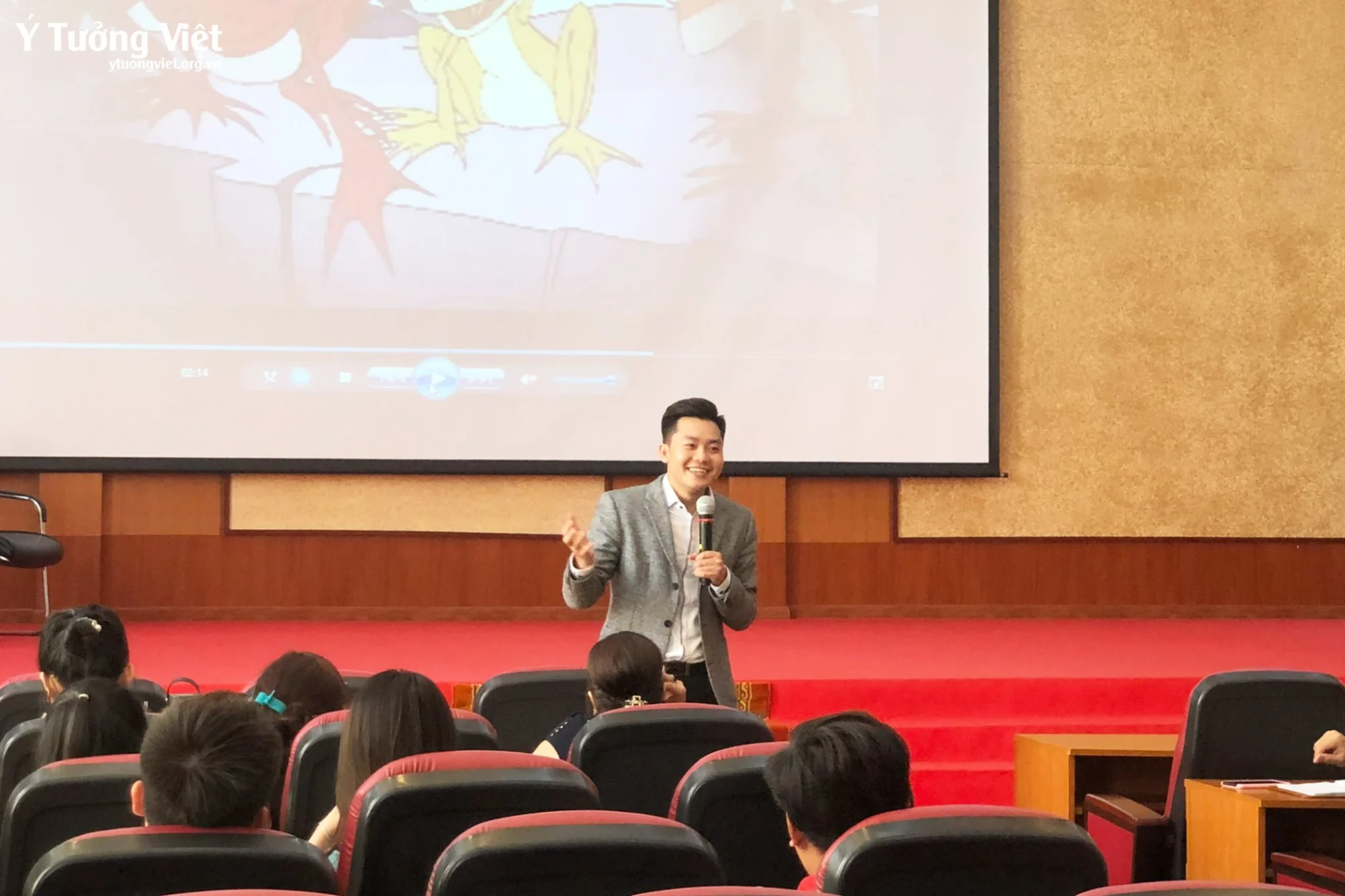 Chuỗi chương trình tập huấn “Nâng cao kỹ năng giao tiếp – ứng xử trong môi trường bệnh viện” cùng bệnh viện Đa khoa Quốc tế S.I.S Cần Thơ | Tuần đào tạo thứ 4 cùng TS. Tô Nhi A và TS. Đỗ Tất Thiên