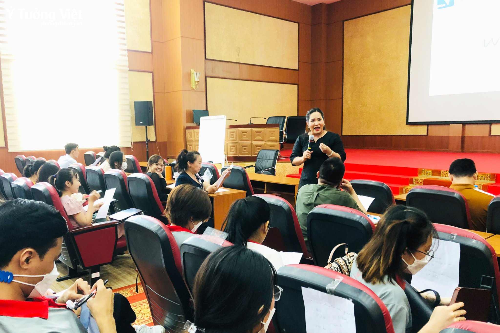 Chuỗi chương trình tập huấn “Nâng cao kỹ năng giao tiếp – ứng xử trong môi trường bệnh viện” cùng bệnh viện Đa khoa Quốc tế S.I.S Cần Thơ | Tuần đào tạo thứ 4 cùng TS. Tô Nhi A và TS. Đỗ Tất Thiên
