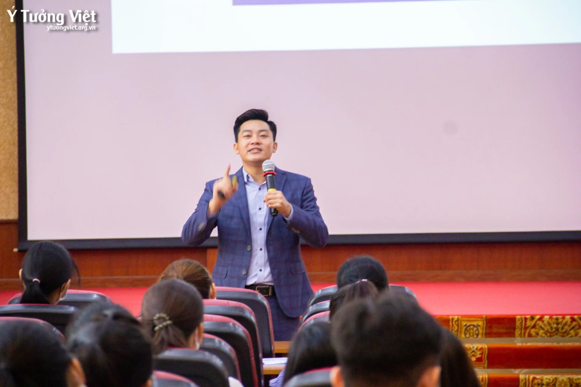 Chuỗi chương trình tập huấn “Nâng cao kỹ năng giao tiếp – ứng xử trong môi trường bệnh viện” cùng Bệnh viện Đa khoa Quốc tế S.I.S Cần Thơ | Tuần đào tạo thứ 5 cùng TS. Tô Nhi A và TS. Đỗ Tất Thiên