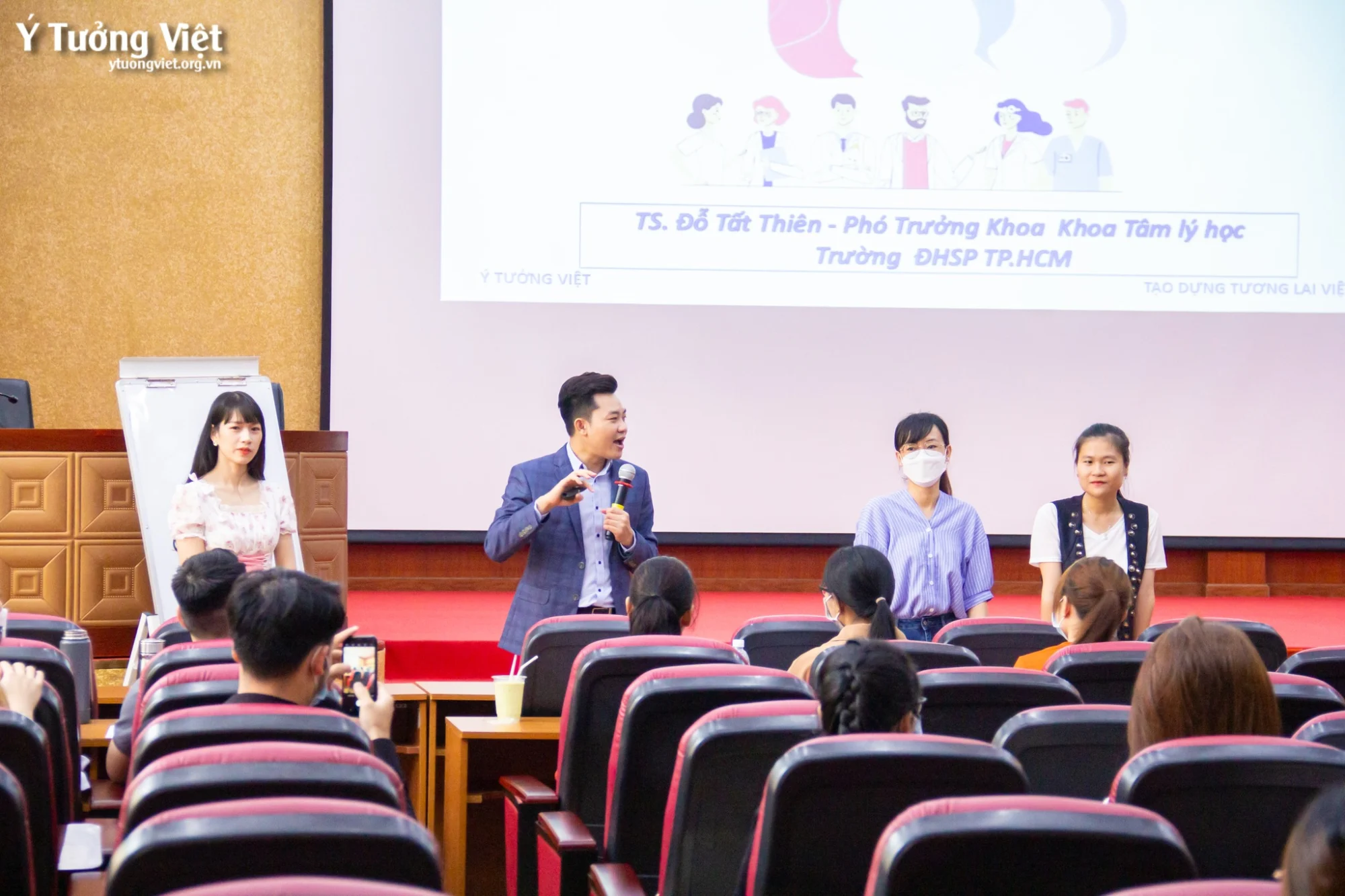 Chuỗi chương trình tập huấn “Nâng cao kỹ năng giao tiếp – ứng xử trong môi trường bệnh viện” cùng Bệnh viện Đa khoa Quốc tế S.I.S Cần Thơ | Tuần đào tạo thứ 5 cùng TS. Tô Nhi A và TS. Đỗ Tất Thiên