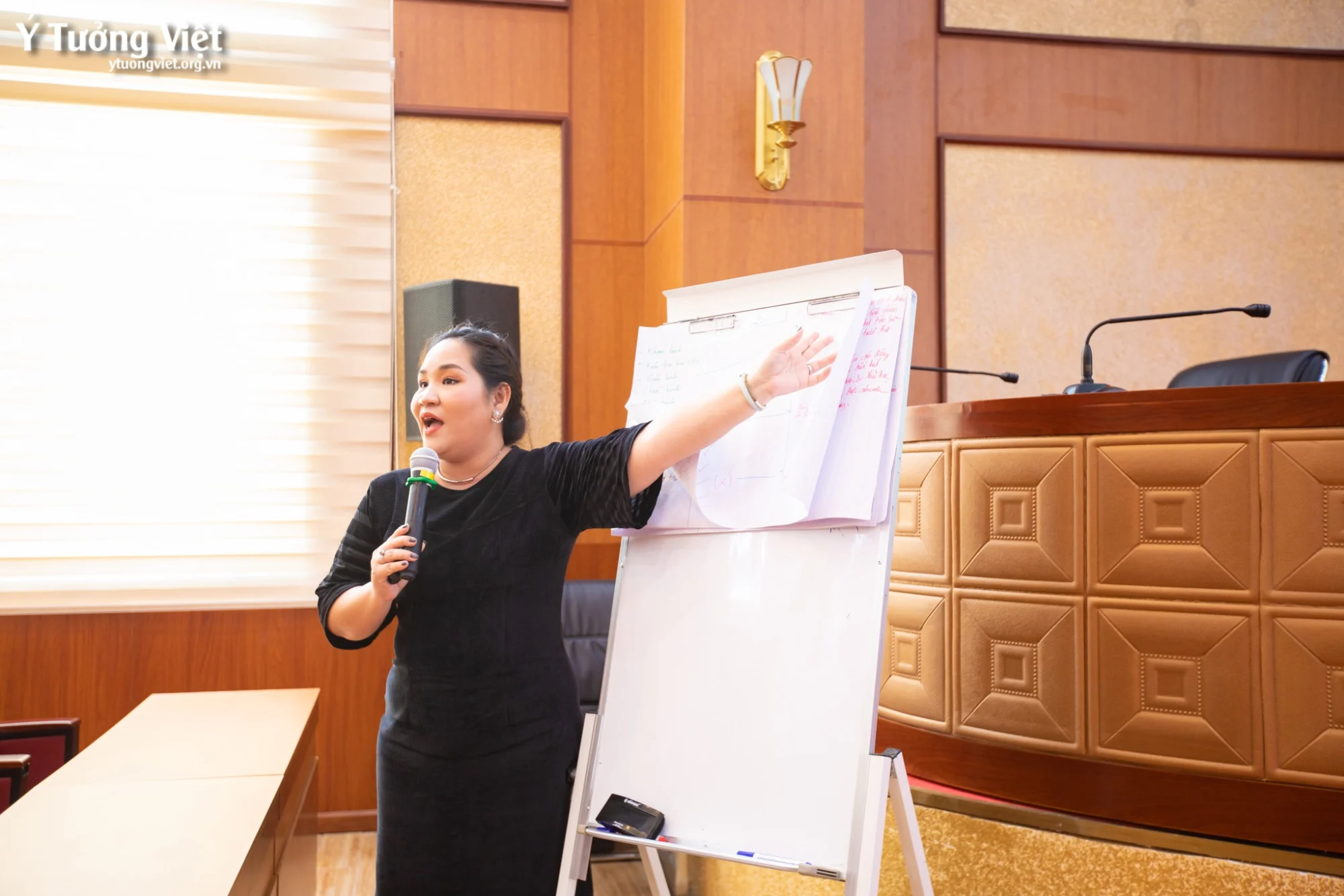 Chuỗi chương trình tập huấn “Nâng cao kỹ năng giao tiếp – ứng xử trong môi trường bệnh viện” cùng Bệnh viện Đa khoa Quốc tế S.I.S Cần Thơ | Tuần đào tạo thứ 5 cùng TS. Tô Nhi A và TS. Đỗ Tất Thiên