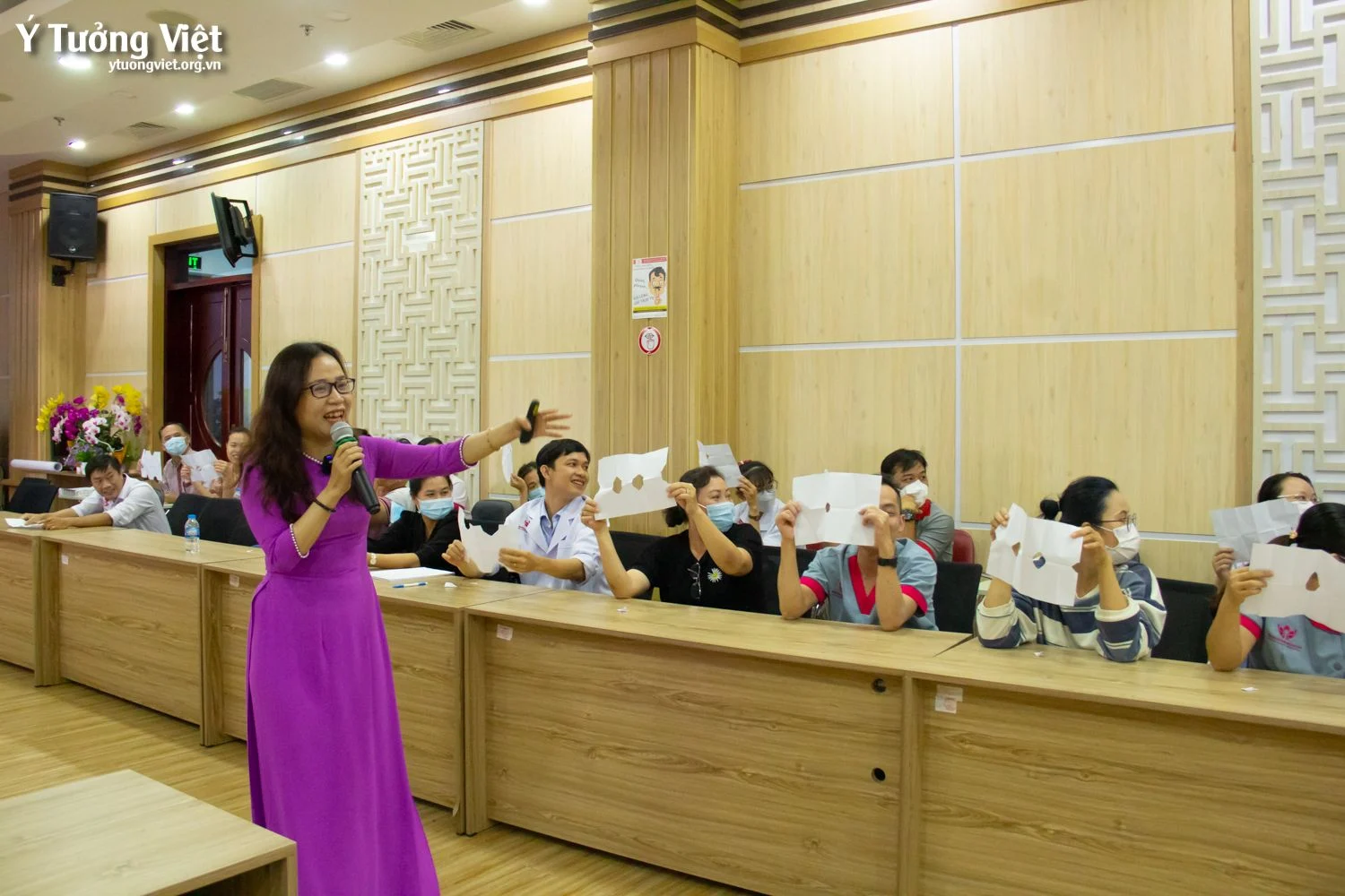 Chương Trình Tập Huấn Nâng Cao Kỹ Năng Giao Tiếp ứng Xử Trong Môi Trường Bệnh Viện Cùng đội Ngũ Cán Bộ Quản Lý Bệnh Viên đa Khoa Quốc Tế Sis Cần Thơ 05