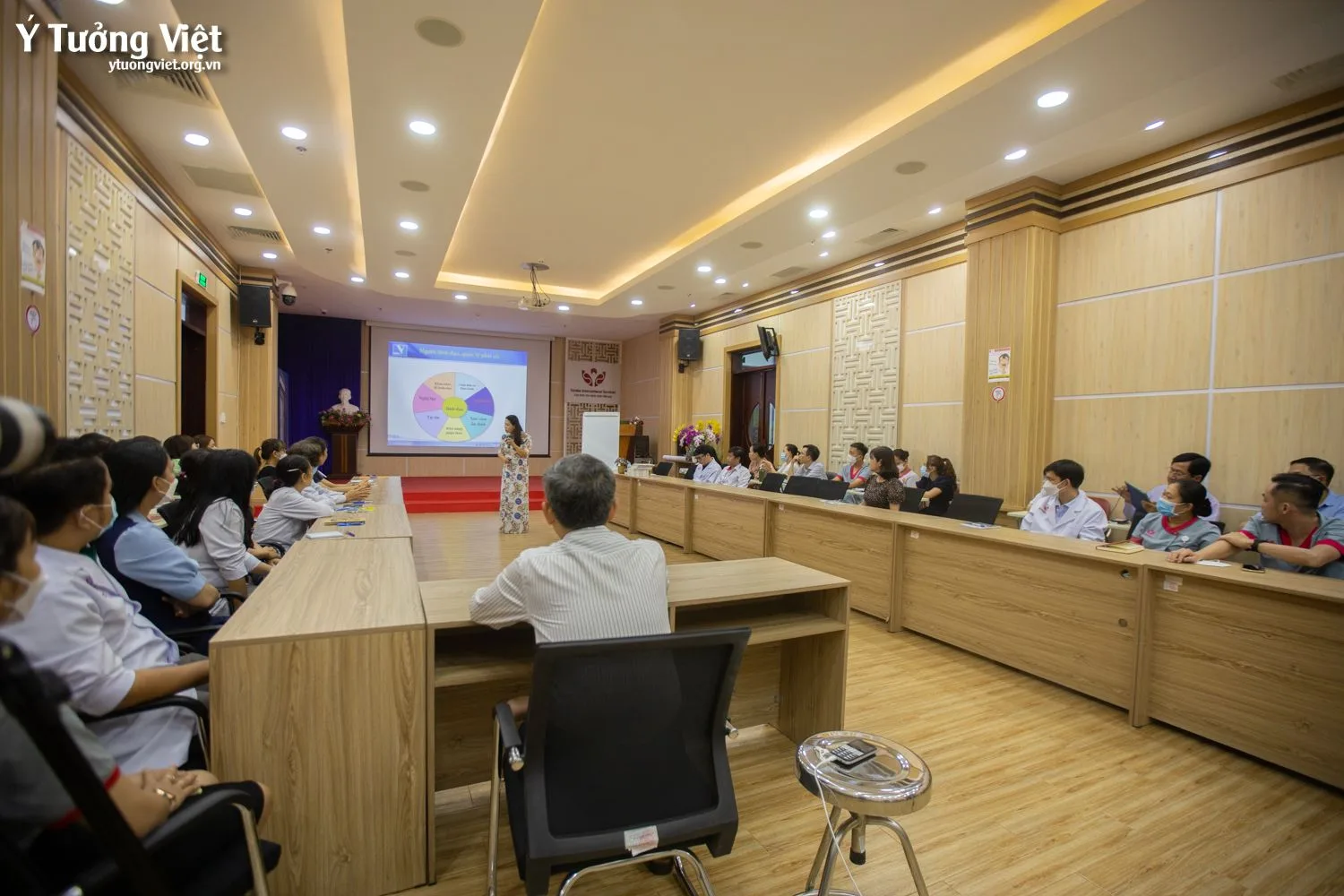 Khởi động Chuỗi Chương Trình Tập Huấn Nâng Cao Kỹ Năng Giao Tiếp ứng Xử Trong Môi Trường Bệnh Viện Cùng Bệnh Viện đa Khoa Quốc Tế Sis Cần Thơ 09