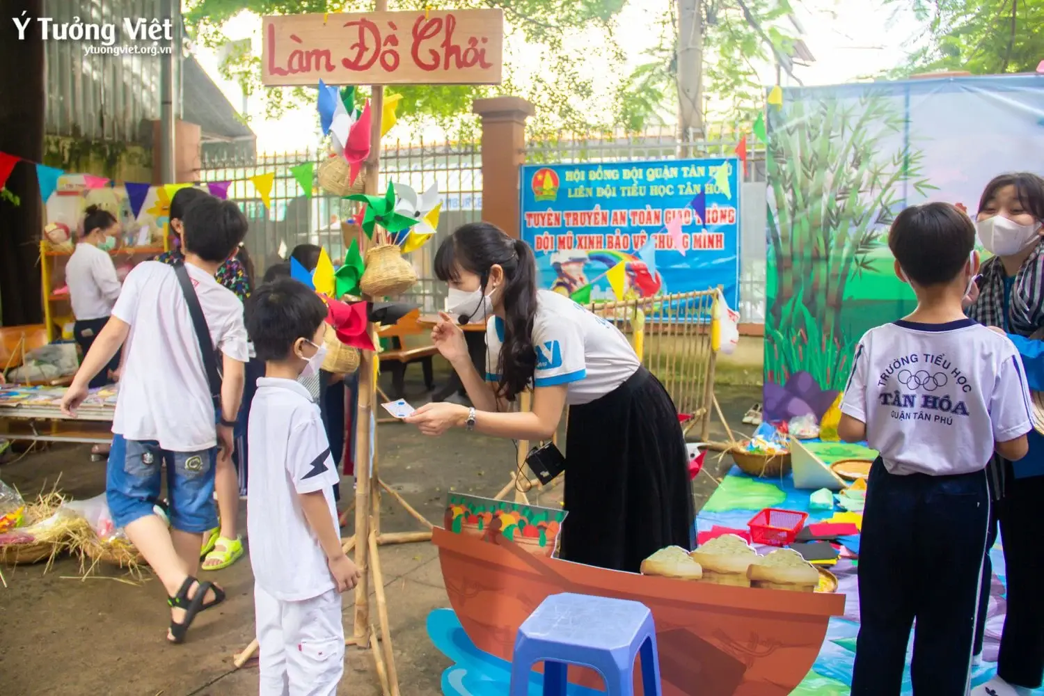 Chuyến Du Hành Miền Kí ức Tuổi Thơ Khám Phá Văn Hóa Dân Gian Của Các Bạn Nhỏ Trường Th Tân Hóa 14