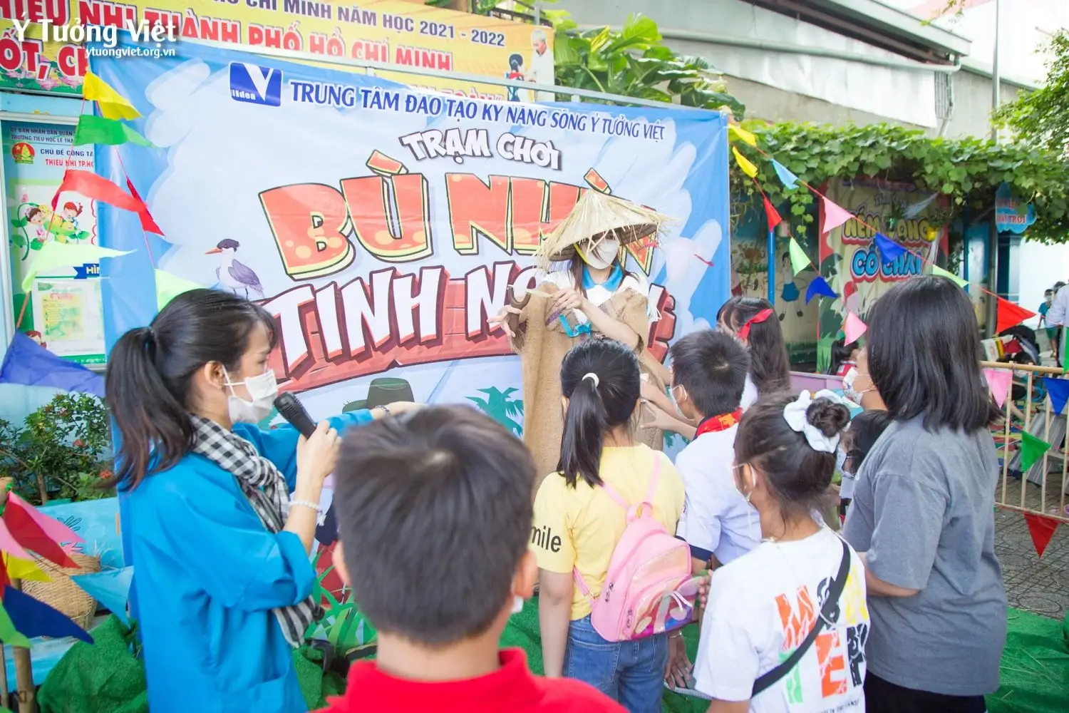 Ghi Dấu Hành Trình Khám Phá Văn Hóa Dân Gian Cùng Các Bạn Nhỏ Trường Th Lê Thánh Tông 11