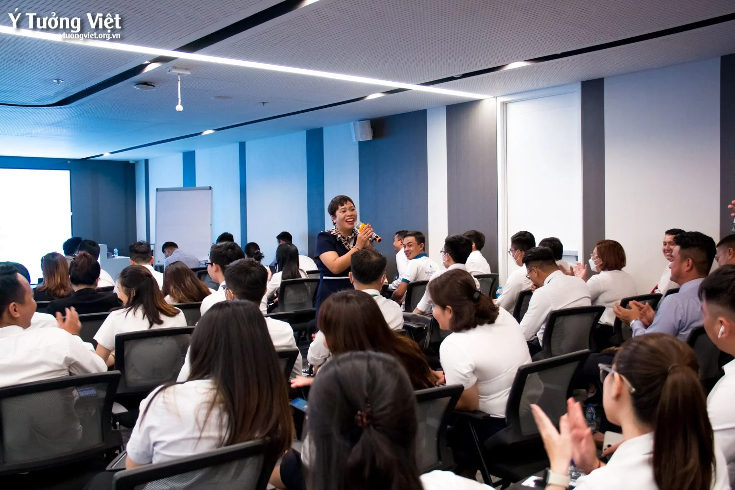 Tiếp Nối Chuỗi Tập Huấn Nhấn Hạnh Phúc Bật Thành Công Cùng đội Ngũ Cán Bộ Nhân Viên Tập đoàn Hưng Thịnh 19