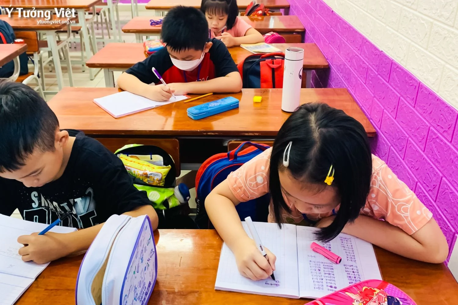 Bán Trú Hè Sôi động, Tụi Mình Học Gì Bồi Dưỡng Toán, Tiếng Việt, Tiếng Anh Với Các Giờ Học Văn Hóa 08
