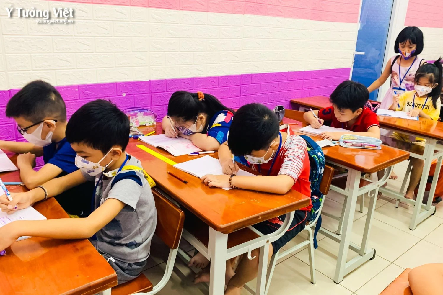 Bán Trú Hè Sôi động, Tụi Mình Học Gì Bồi Dưỡng Toán, Tiếng Việt, Tiếng Anh Với Các Giờ Học Văn Hóa 09