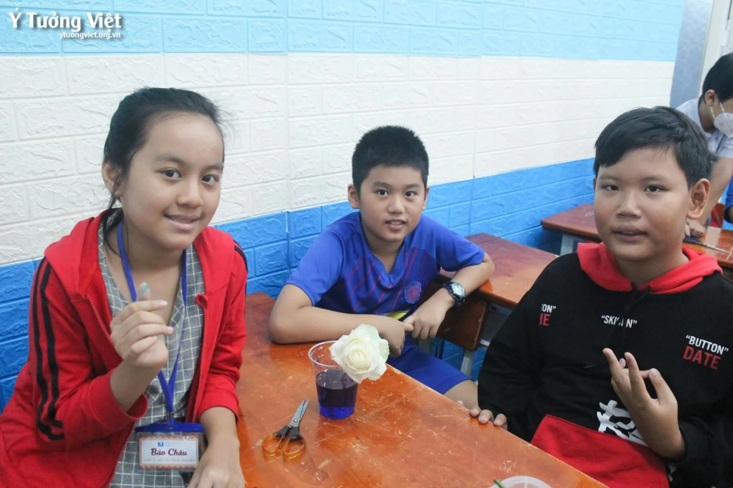 Bán Trú Hè Sôi động, Tụi Mình Học Gì Khám Phá Hiện Tượng Thiên Nhiên, Khoa Học Kỳ Thú Cùng Thí Nghiệm Vòi Rồng Trong Lọ, Hoa đổi Màu 09