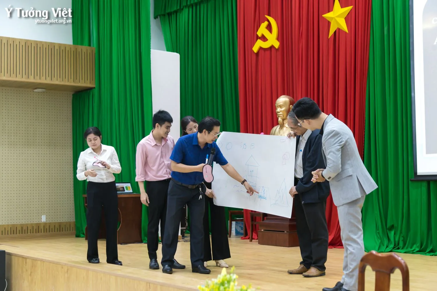 Hưởng ứng Ngày Thế Giới Xoá Bỏ Bạo Lực đối Với Phụ Nữ 25.11, đồng Hành Cùng Phòng Văn Hoá Và Thông Tin Ubnd Thành Phố Biên Hoà Trong Chuyên đề Văn Hoá ứng Xử Trong Gia đình 05