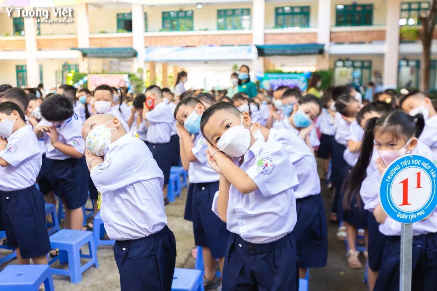 Những Khoảnh Khắc đáng Yêu Cùng Trường Mới Bạn Mới Của Các Bạn Nhỏ Lớp Một Trường Th Trần Quốc Tuấn, Th Tân Hương Và Th Hiệp Tân 07