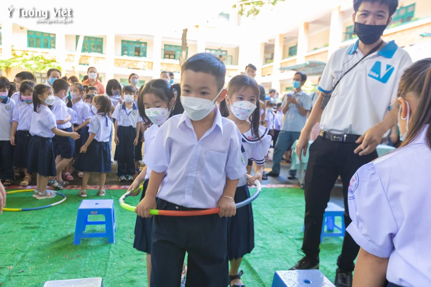 Những Khoảnh Khắc đáng Yêu Cùng Trường Mới Bạn Mới Của Các Bạn Nhỏ Lớp Một Trường Th Trần Quốc Tuấn, Th Tân Hương Và Th Hiệp Tân 10