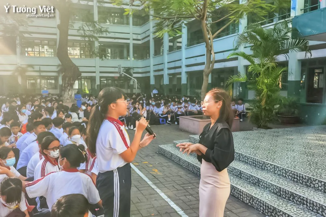 Cùng Các Bạn Học Sinh Trường Thcs Tùng Thiện Vương đi Tìm Câu Trả Lời Cho Chủ đề Thú Vị Tình Bạn, Tình Yêu Tuổi Học Trò Nên Hay Không Nên 04
