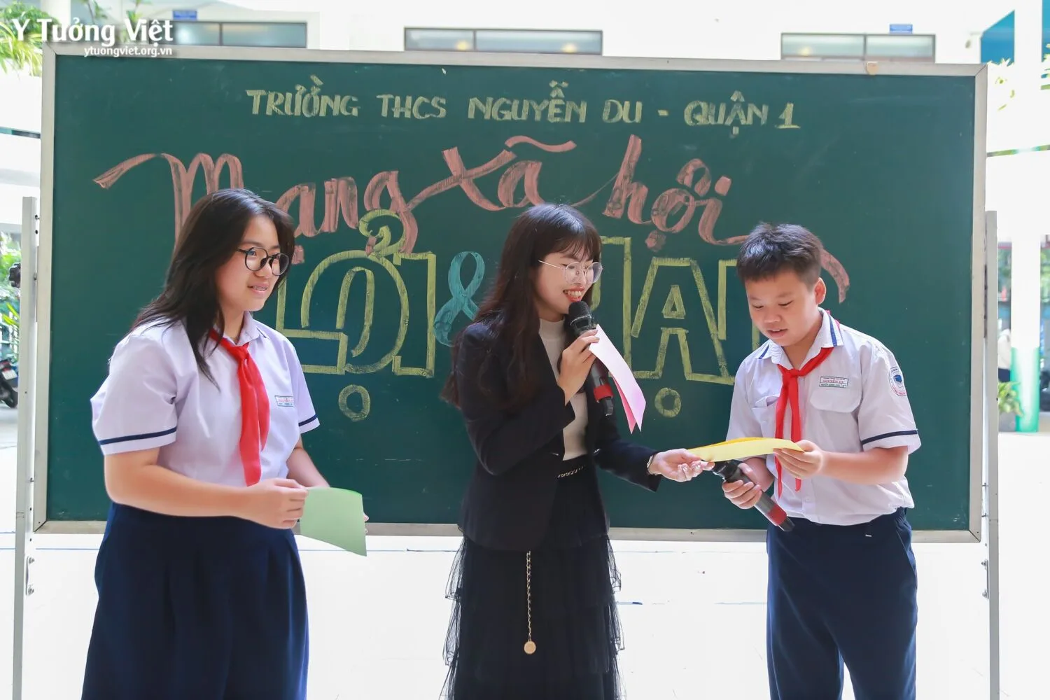 Chuyên đề Mạng Xã Hội Lợi Và Hại Cùng Các Bạn Học Sinh Thcs Nguyễn Du Bỏ Túi Cẩm Nang Online An Toàn Hiệu Quả 02