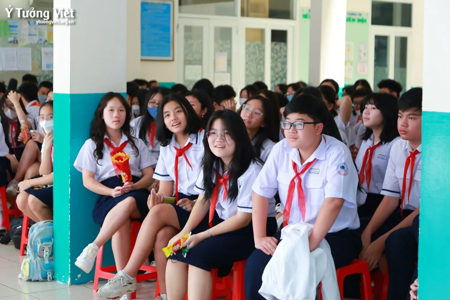 Chuyên đề Mạng Xã Hội Lợi Và Hại Cùng Các Bạn Học Sinh Thcs Nguyễn Du Bỏ Túi Cẩm Nang Online An Toàn Hiệu Quả 04