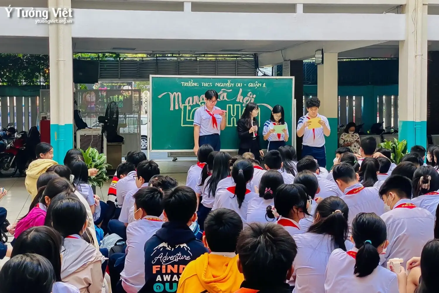 Chuyên đề Mạng Xã Hội Lợi Và Hại Cùng Các Bạn Học Sinh Thcs Nguyễn Du Bỏ Túi Cẩm Nang Online An Toàn Hiệu Quả 05