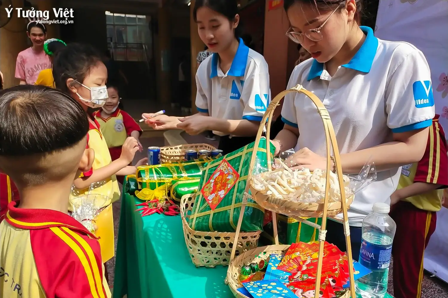 Xuân Yêu Thương Tết Hạnh Phúc ở Trường Th Trần Văn Ơn Trạm Cuối Trong Hành Trình Du Xuân Của Ý Tưởng Việt 03