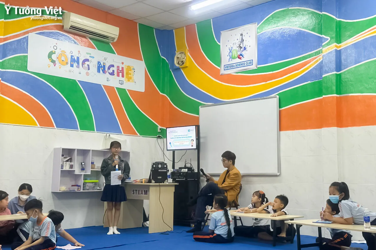 Tập Huấn Chung Kết Cuộc Thi Người Dẫn Chương Trình Học đường Năm Học 2022 2023 Cùng Các Thí Sinh Th Đoàn Thị Điểm Khám Phá Nghệ Thuật Dẫn Dắt Cảm Xúc Người Nghe 03