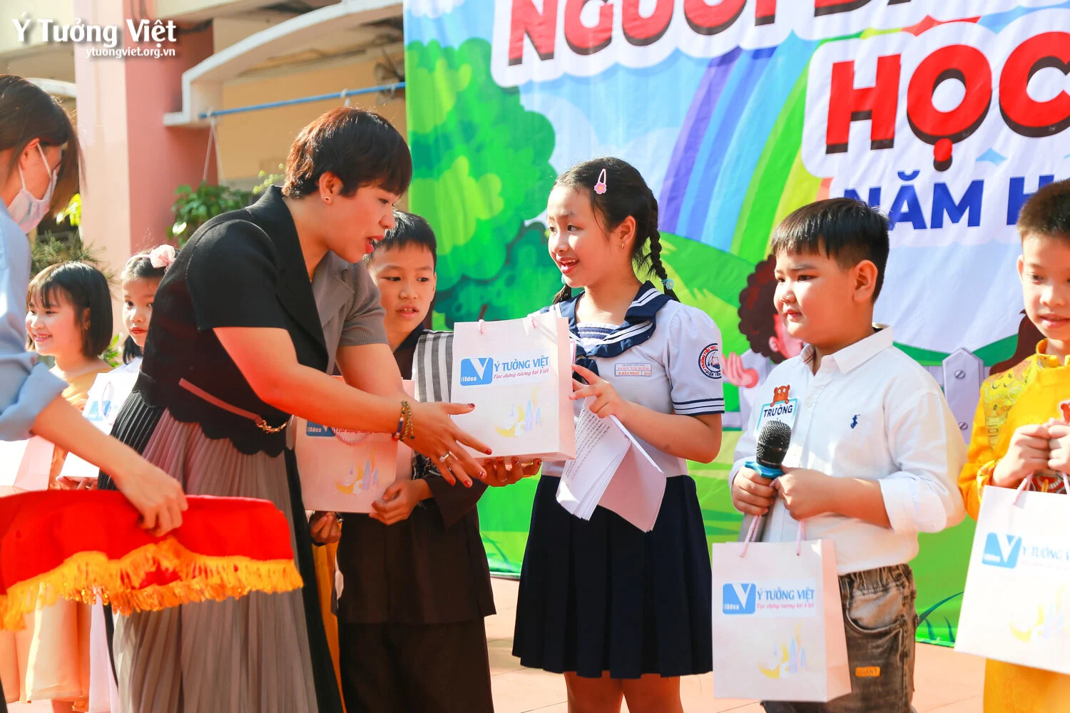 Chung Kết Xếp Hạng Cuộc Thi Người Dẫn Chương Trình Học đường Trường Th Đoàn Thị Điểm Một Sân Khấu Chung Kết Thật Thử Thách Và đáng Nhớ 33