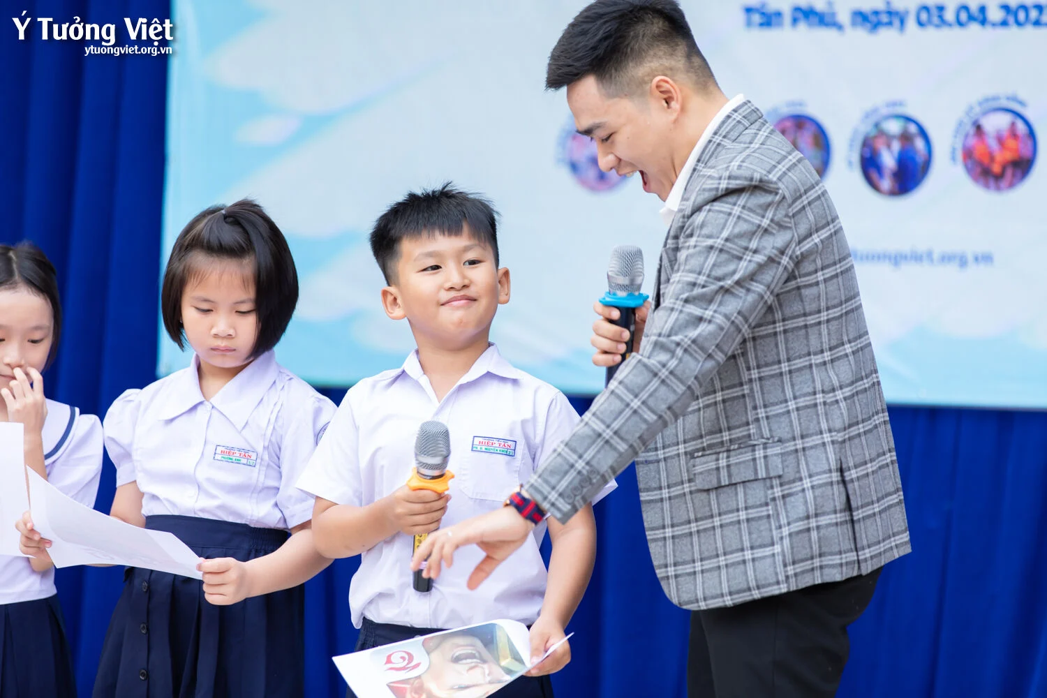 Đầu Tuần Vui Vẻ Cùng Các Bạn Học Sinh Trường Th Hiệp Tân Bỏ Túi Bộ Nguyên Tắc An Toàn Thông Tin Mạng 16