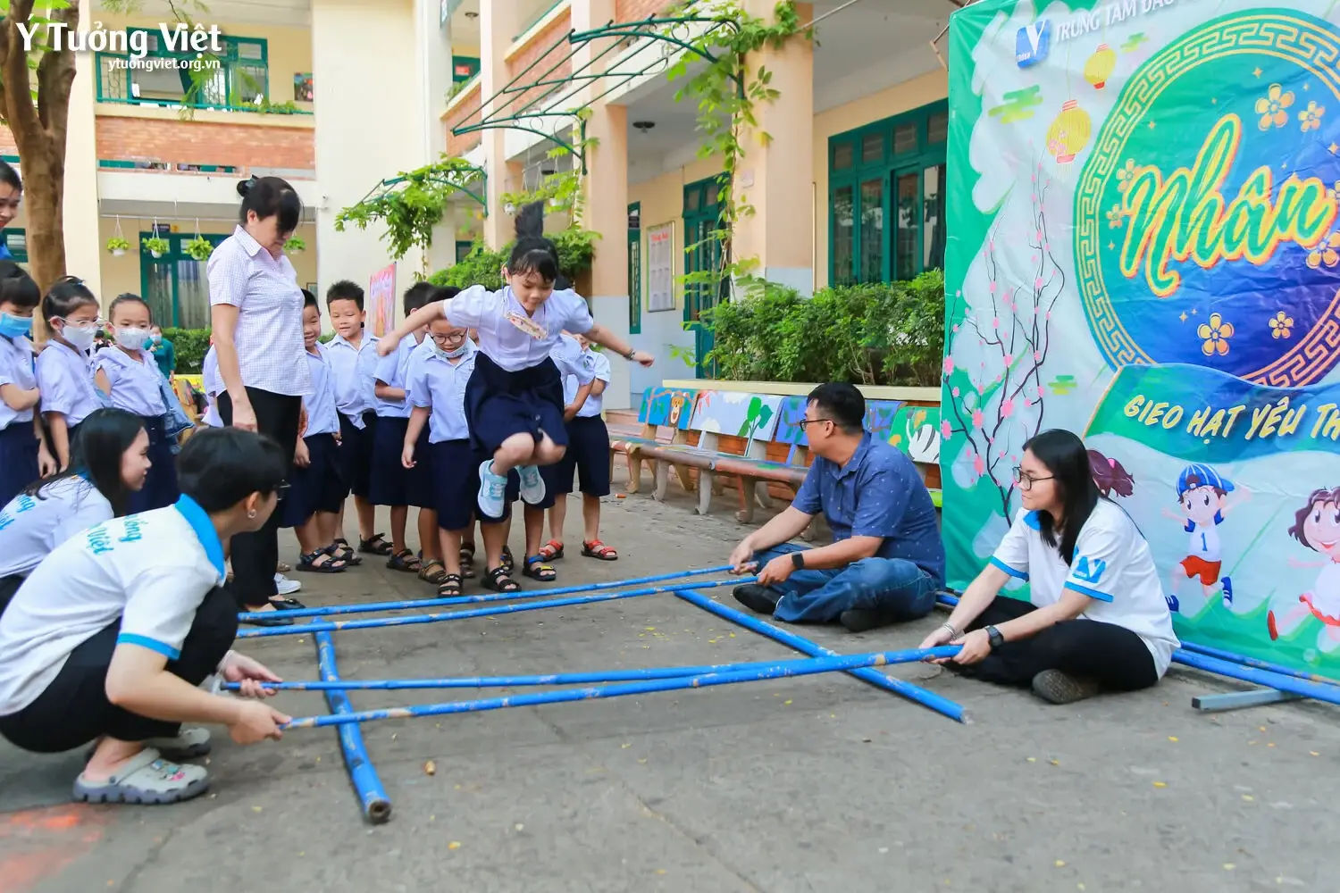 Một Sáng đầu Tuần Hết Mình ở Ngày Hội Thiếu Nhi Vui Khỏe Và Sân Chơi Thực Hành Kỹ Năng Sống Trường Th Hiệp Tân 16