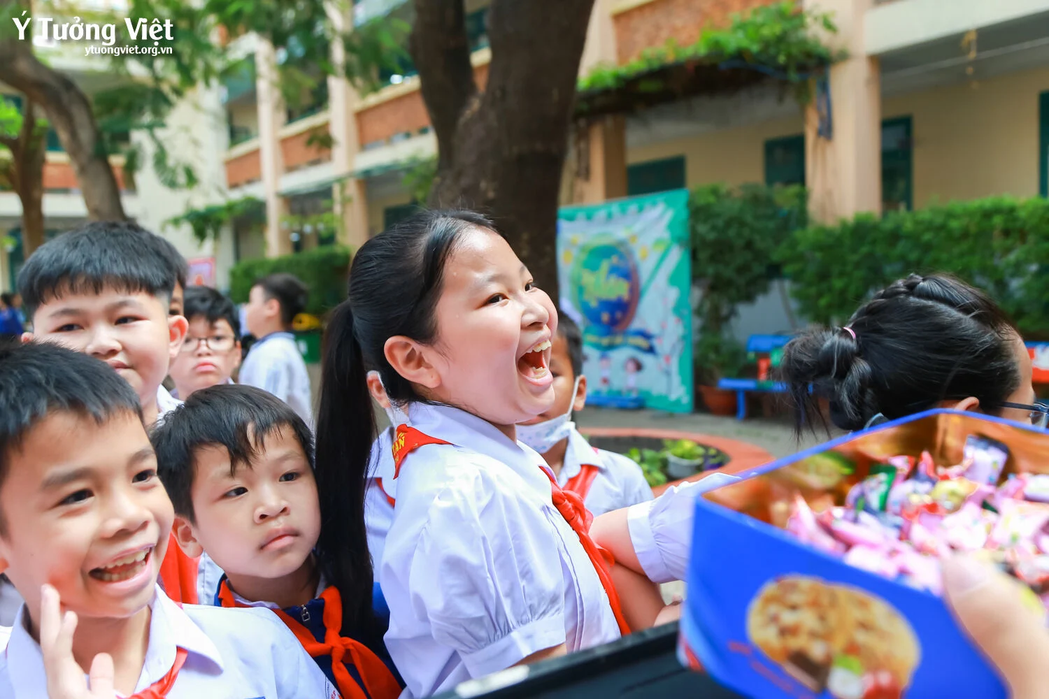 Một Sáng đầu Tuần Hết Mình ở Ngày Hội Thiếu Nhi Vui Khỏe Và Sân Chơi Thực Hành Kỹ Năng Sống Trường Th Hiệp Tân 40