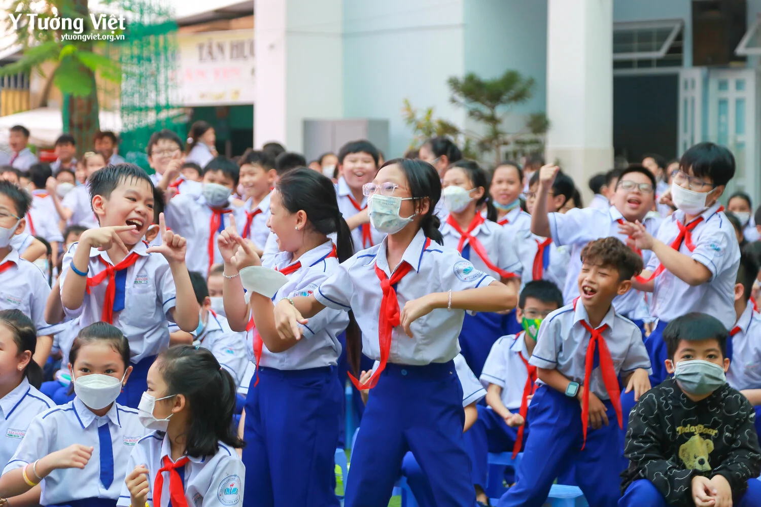 Kết Thúc Chuỗi Chương Trình Nhớ ơn Nguồn Cội Tạm Biệt Các Bạn Nhỏ Trường Th Tân Hương 27