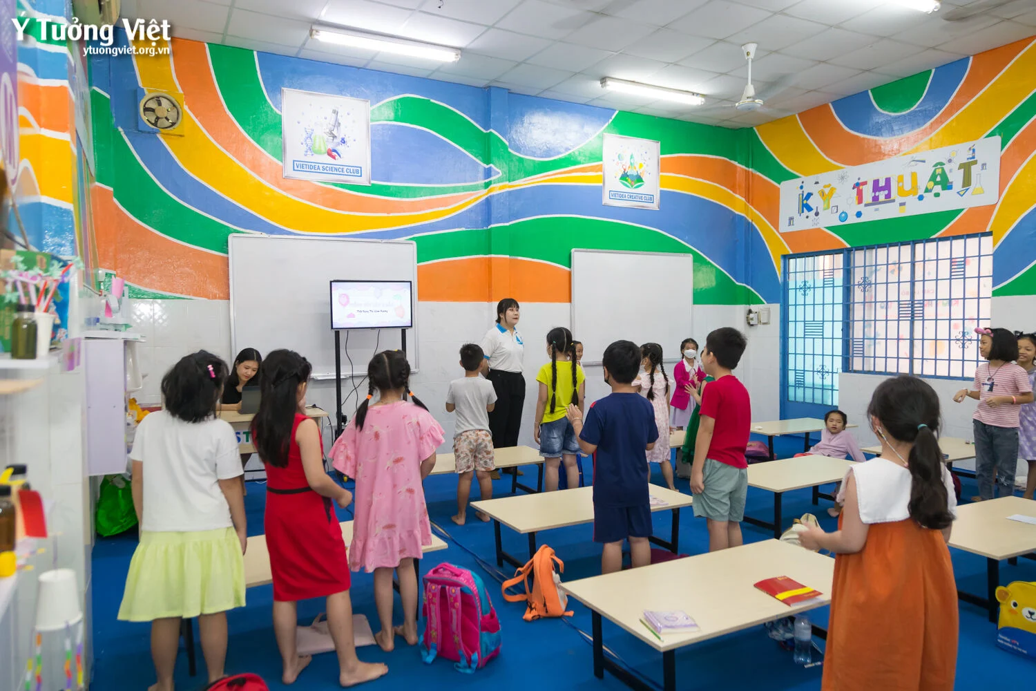 Bắt đầu Hành Trình Mùa Hè ở Khóa Học Mc Nhí Cùng 32 én Nhỏ Dễ Thương 05