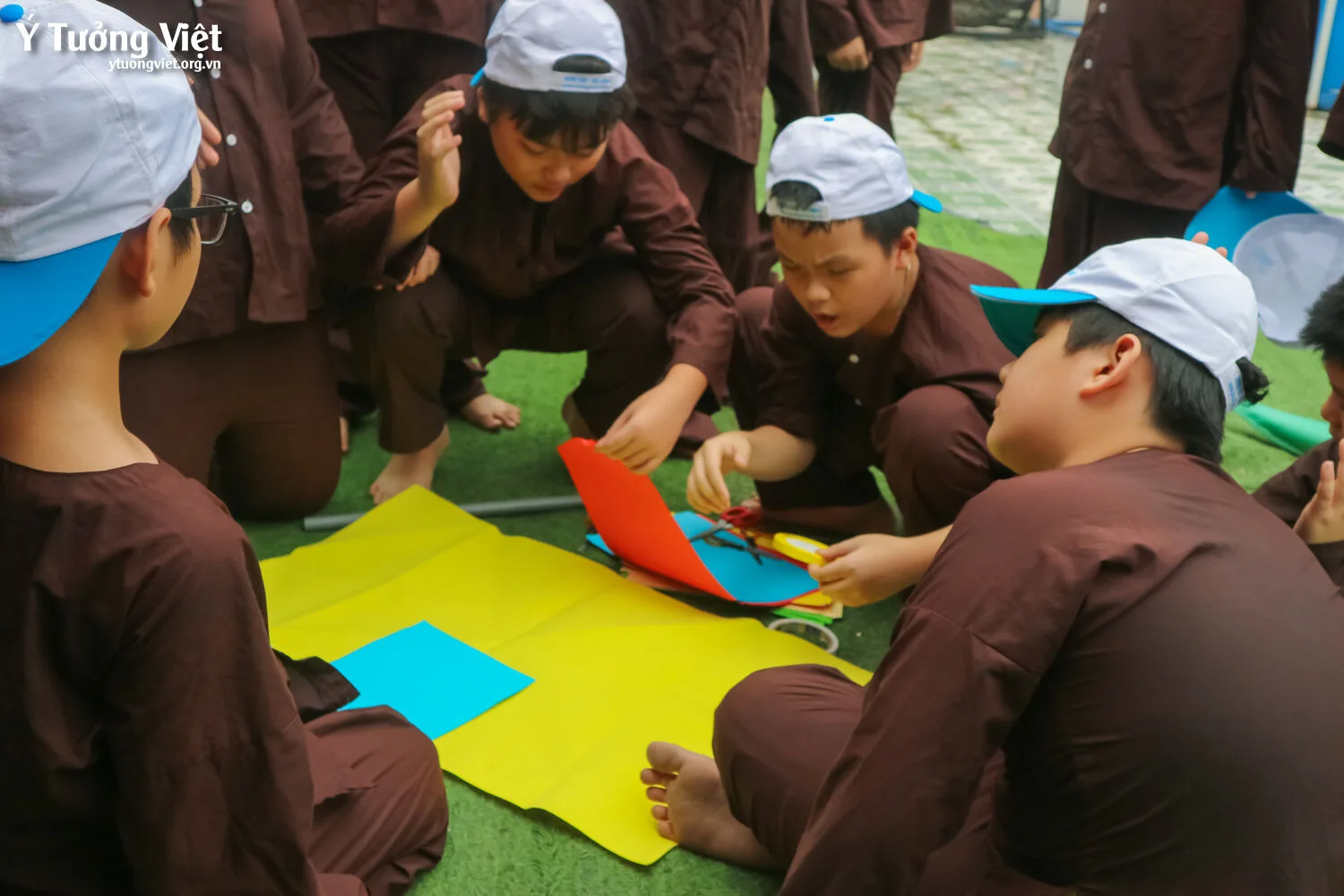 Hoạt động Trải Nghiệm Dấu ấn Tuổi Xanh Trang Lưu Bút Khó Quên Tuổi Học Trò 11