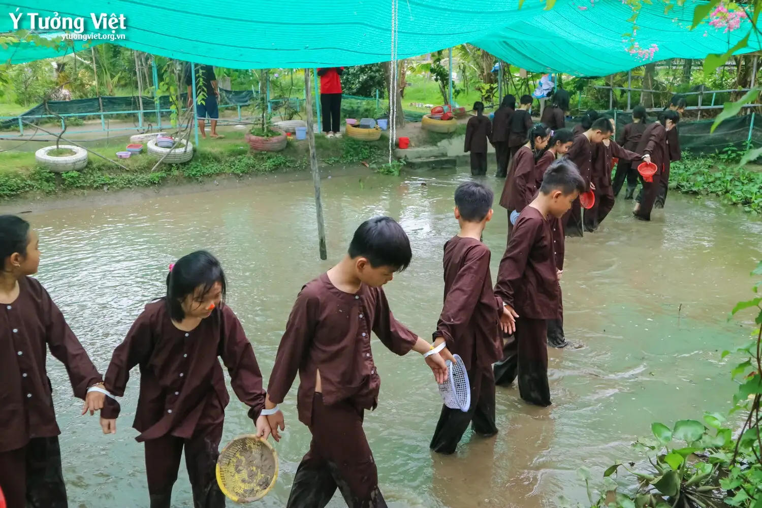 Hoạt động Trải Nghiệm Dấu ấn Tuổi Xanh Trang Lưu Bút Khó Quên Tuổi Học Trò 18