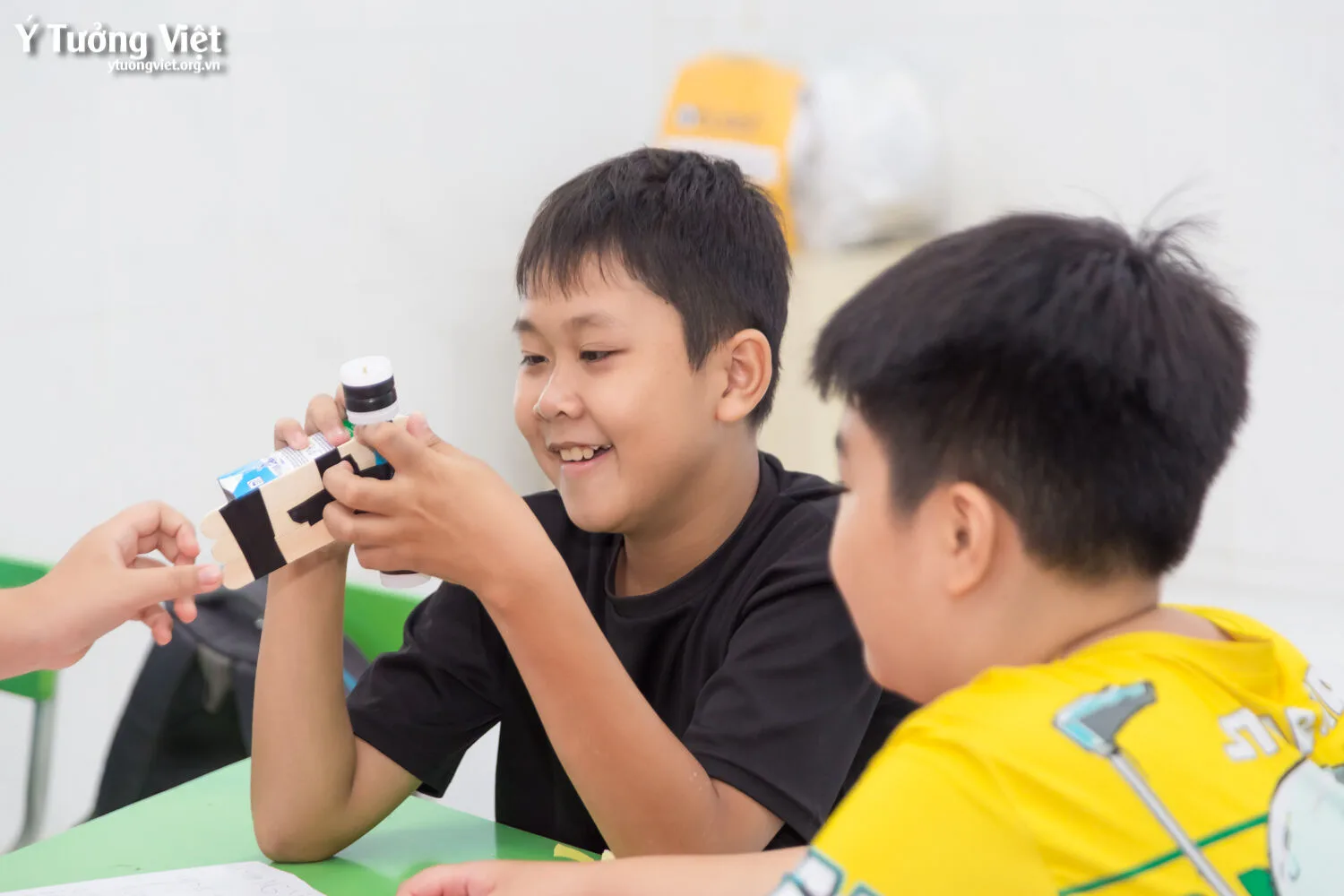 Khởi động Mùa Hè đầy Niềm Vui Cùng Lớp Steam ở Ý Tưởng Việt Thiên đường Cho Những Mần Non đam Mê Sáng Tạo 03