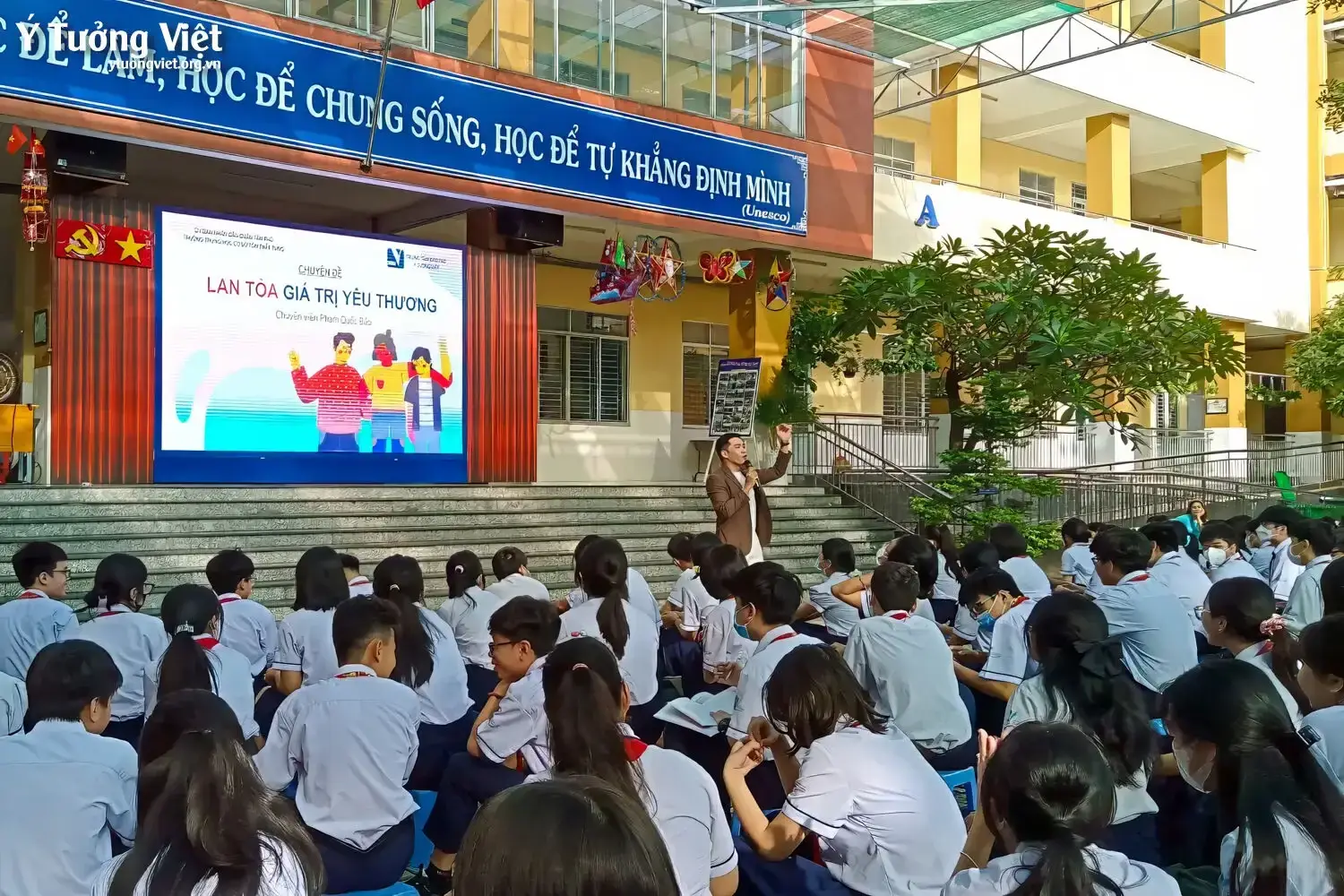 Đầu Tuần Hứng Khởi Cùng Các Bạn Học Sinh Trường Thcs Tôn Thất Tùng Lan Toả Giá Trị Yêu Thương 02