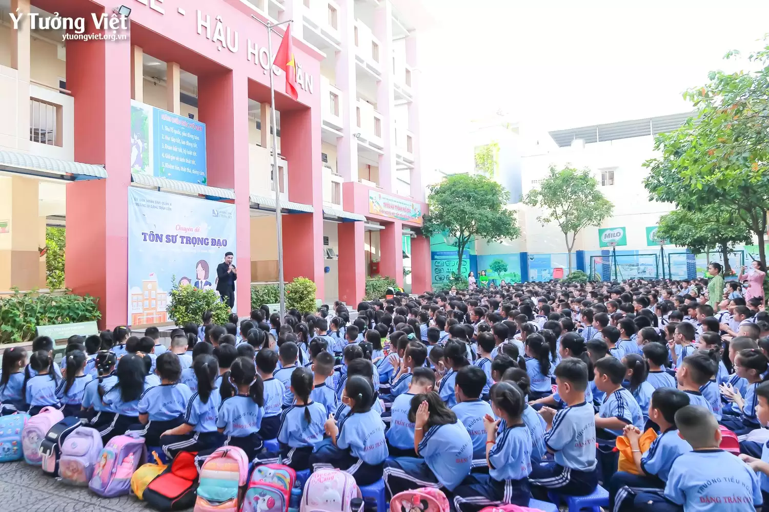 Mừng ngày Nhà giáo, chào tháng tri ân | Khắc ghi truyền thống “Tôn sư trọng đạo” cùng các bạn học sinh trường tiểu học Đặng Trần Côn