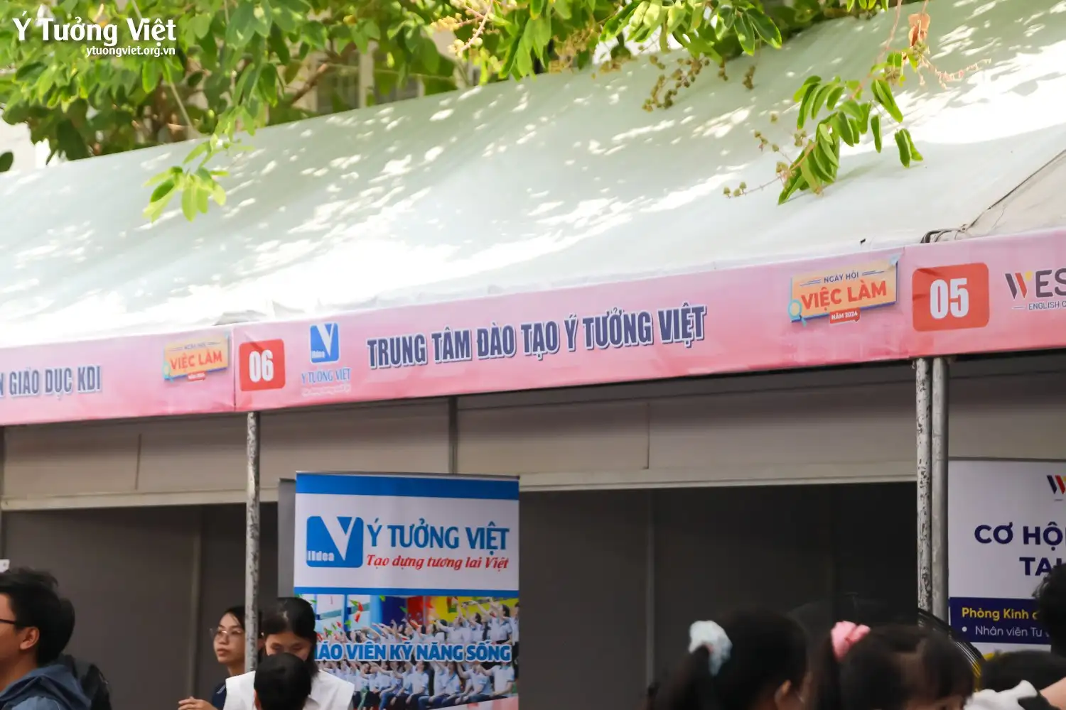 Chủ nhật đáng nhớ cùng Ngày hội việc làm HCMUE 2024