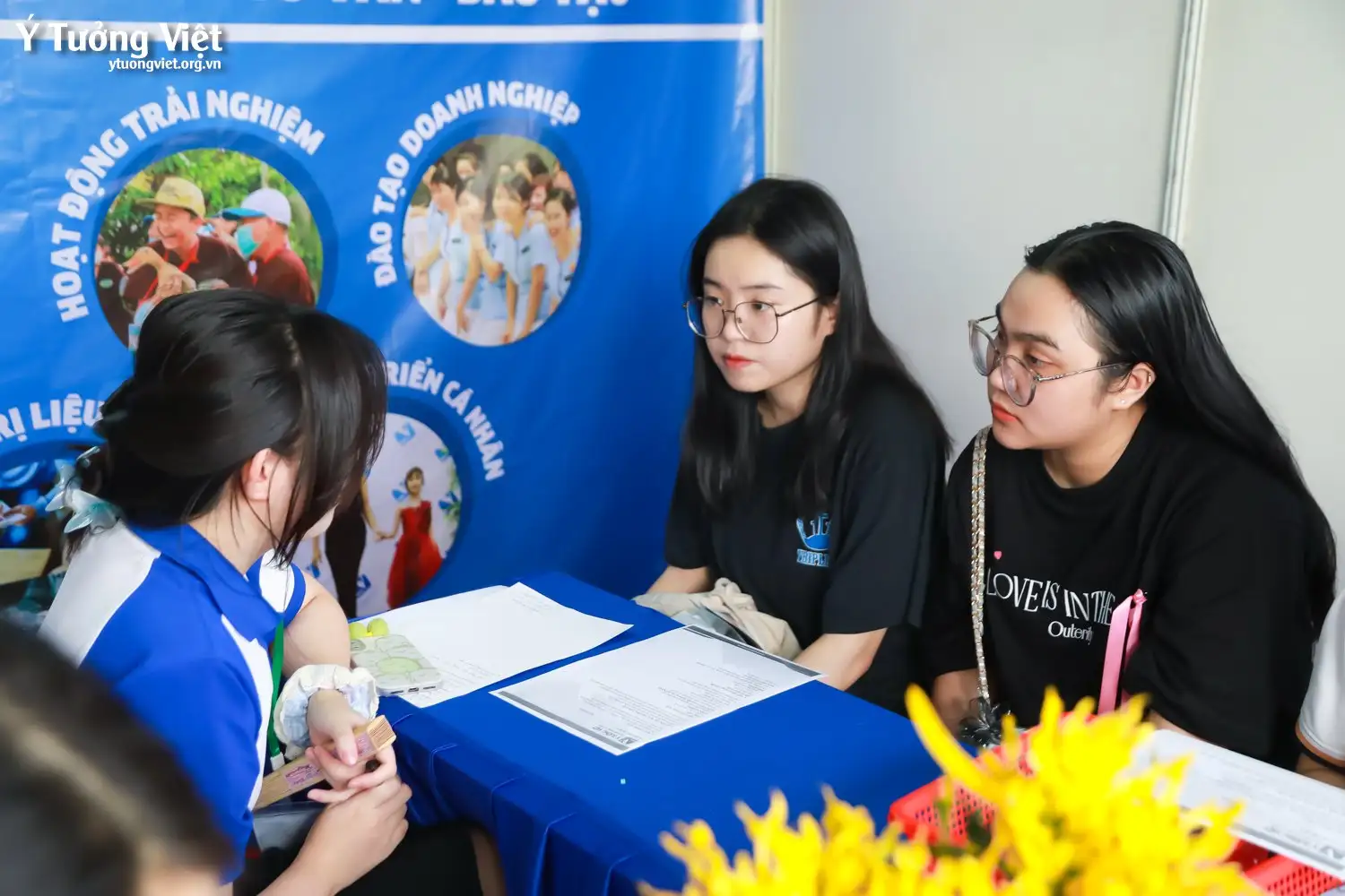 Chủ nhật đáng nhớ cùng Ngày hội việc làm HCMUE 2024