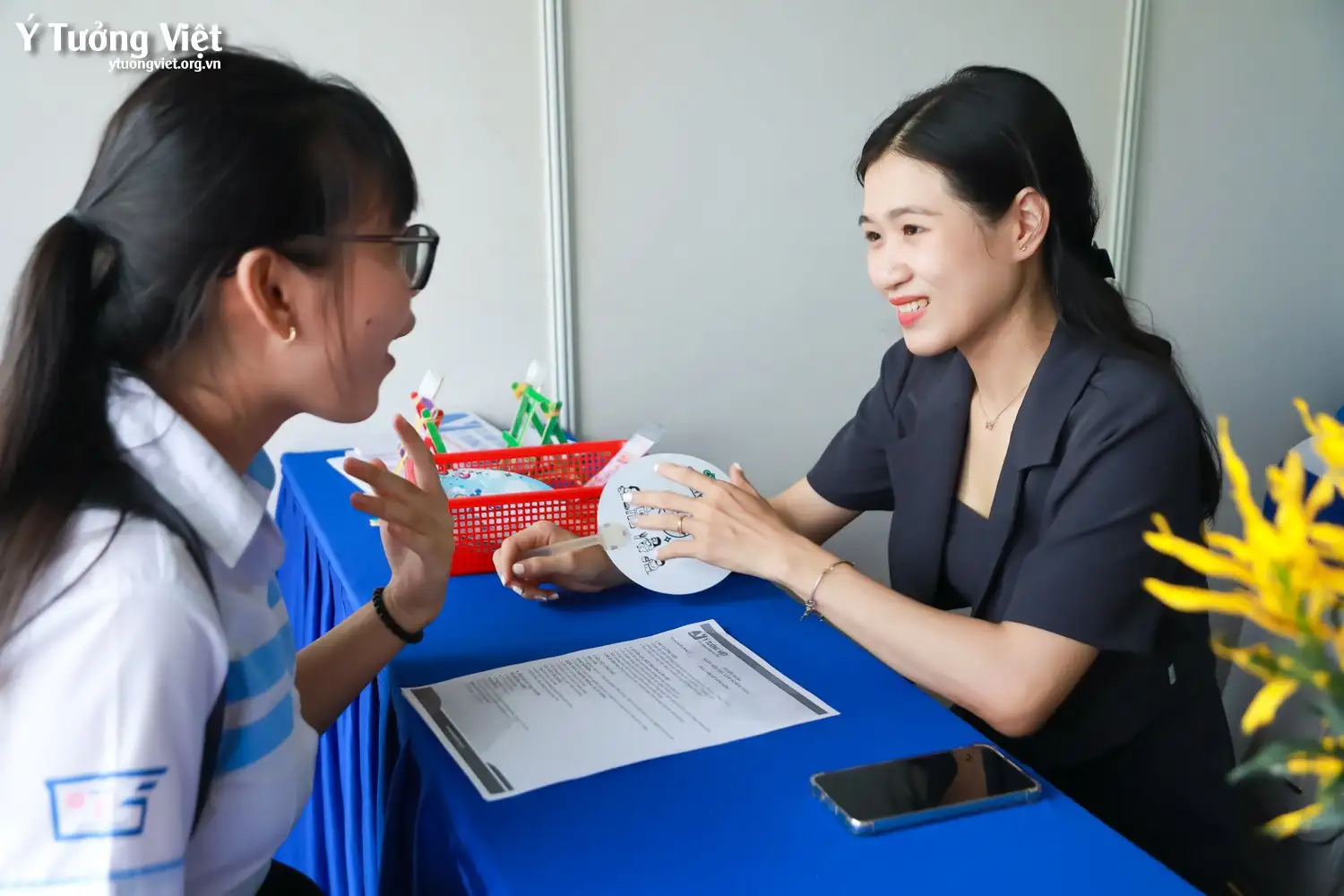 Chủ nhật đáng nhớ cùng Ngày hội việc làm HCMUE 2024