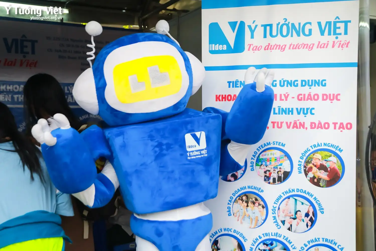 Chủ nhật đáng nhớ cùng Ngày hội việc làm HCMUE 2024