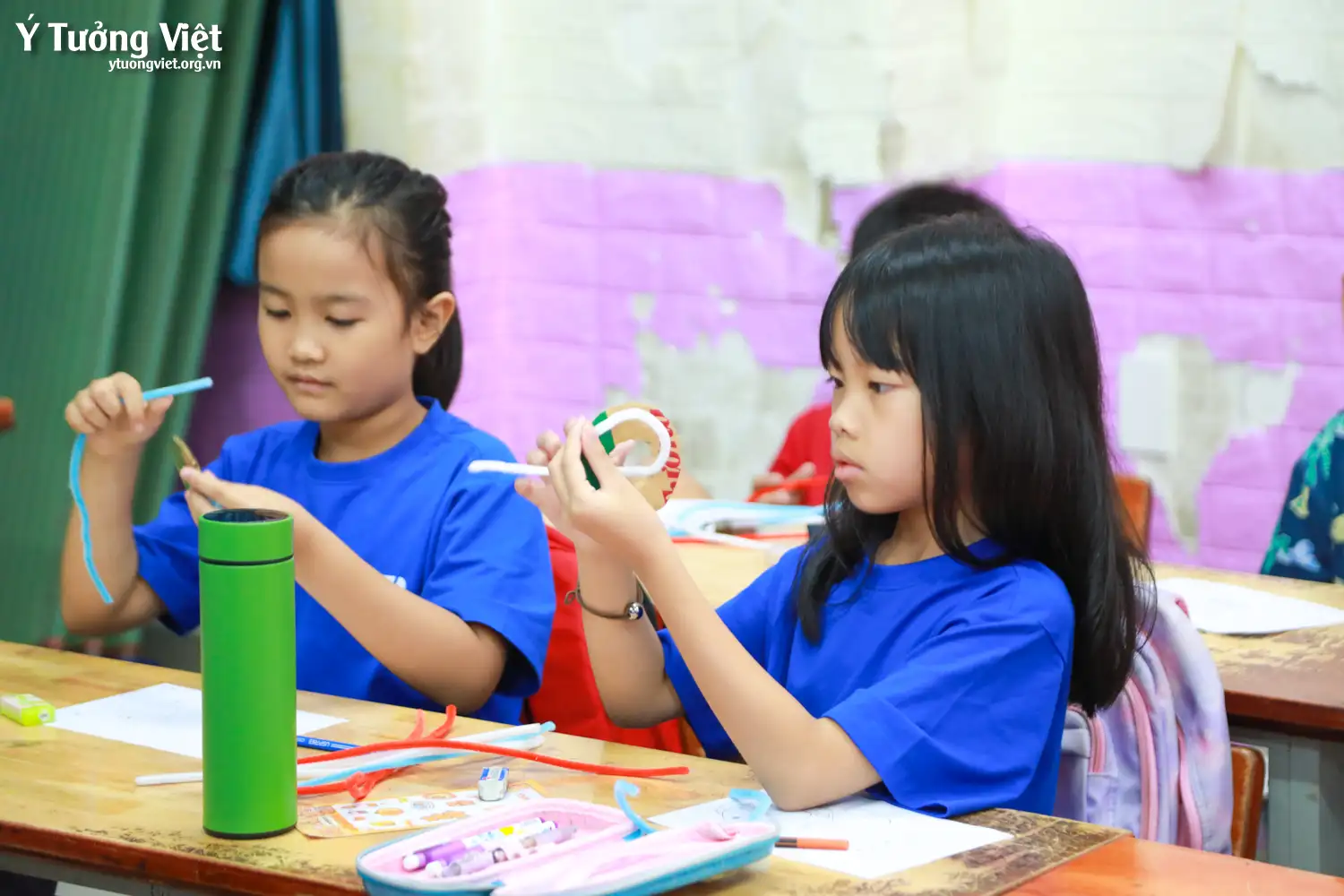Nhật ký Hè Bản Lĩnh 2024: Trổ tài làm móc khoá kẽm nhung ở giờ Trải nghiệm sáng tạo