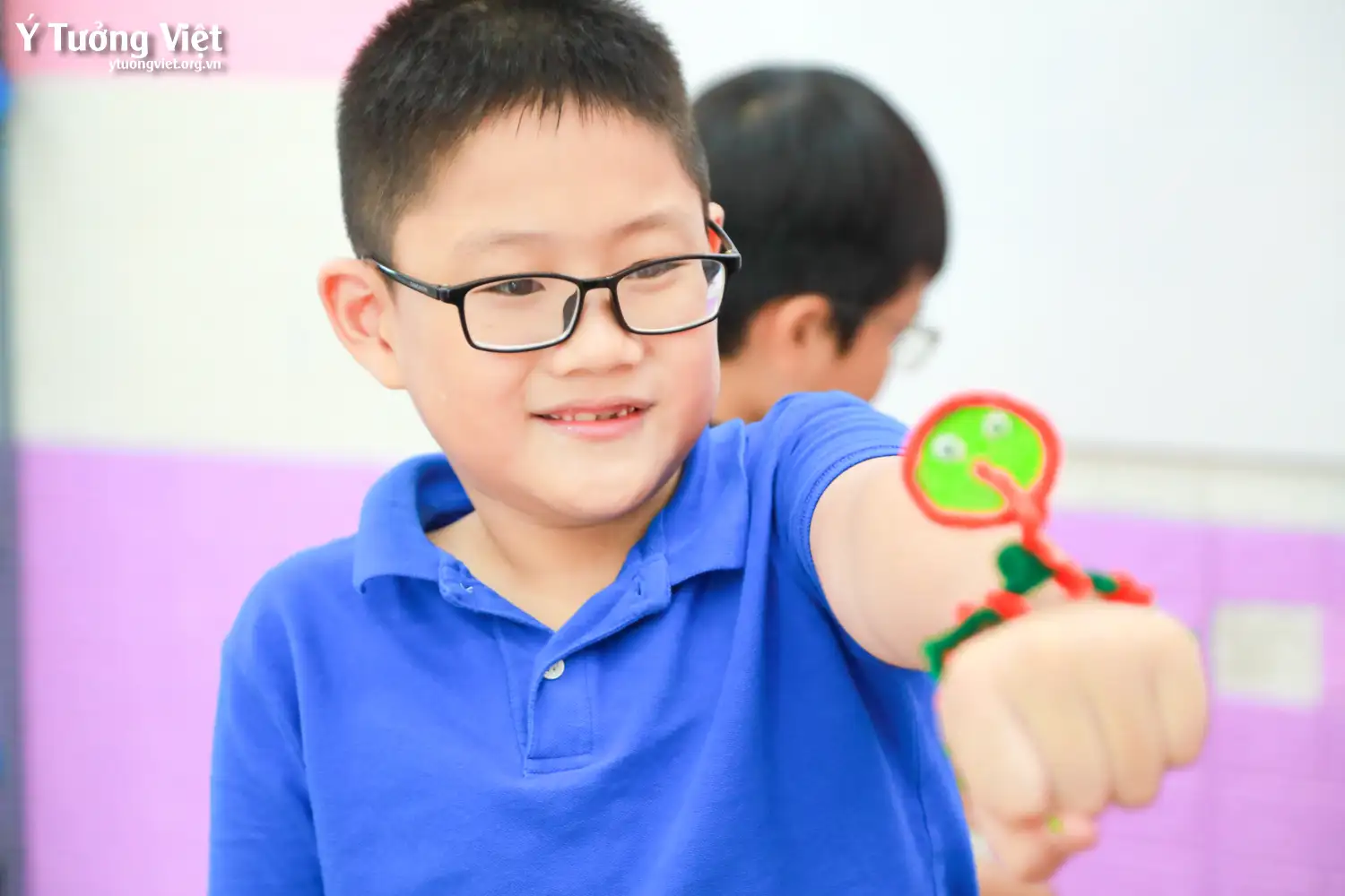 Nhật ký Hè Bản Lĩnh 2024: Trổ tài làm móc khoá kẽm nhung ở giờ Trải nghiệm sáng tạo