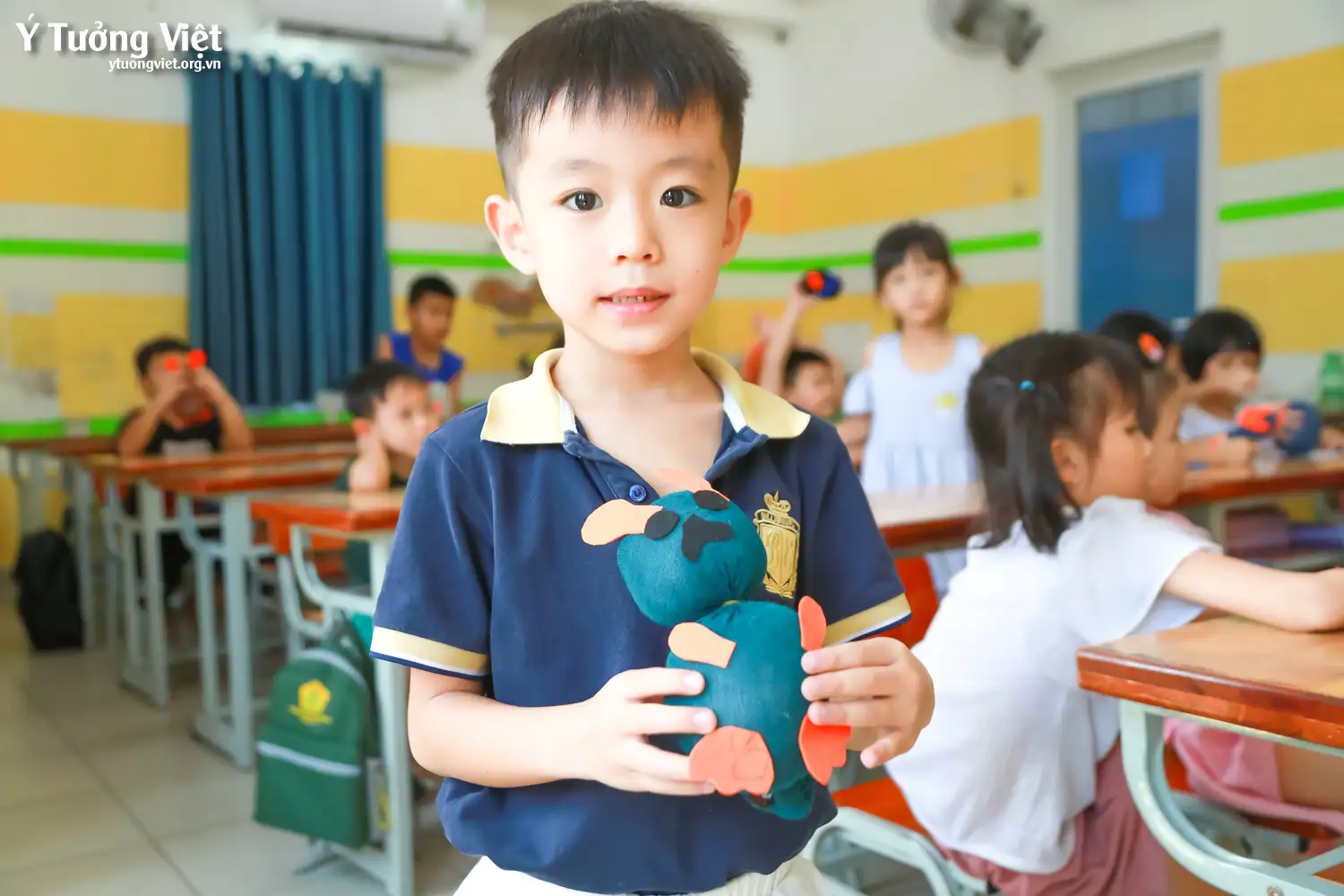 Nhật ký Hè Bản Lĩnh 2024: Tự tay làm gấu bông xinh xắn ở giờ Trải nghiệm sáng tạo