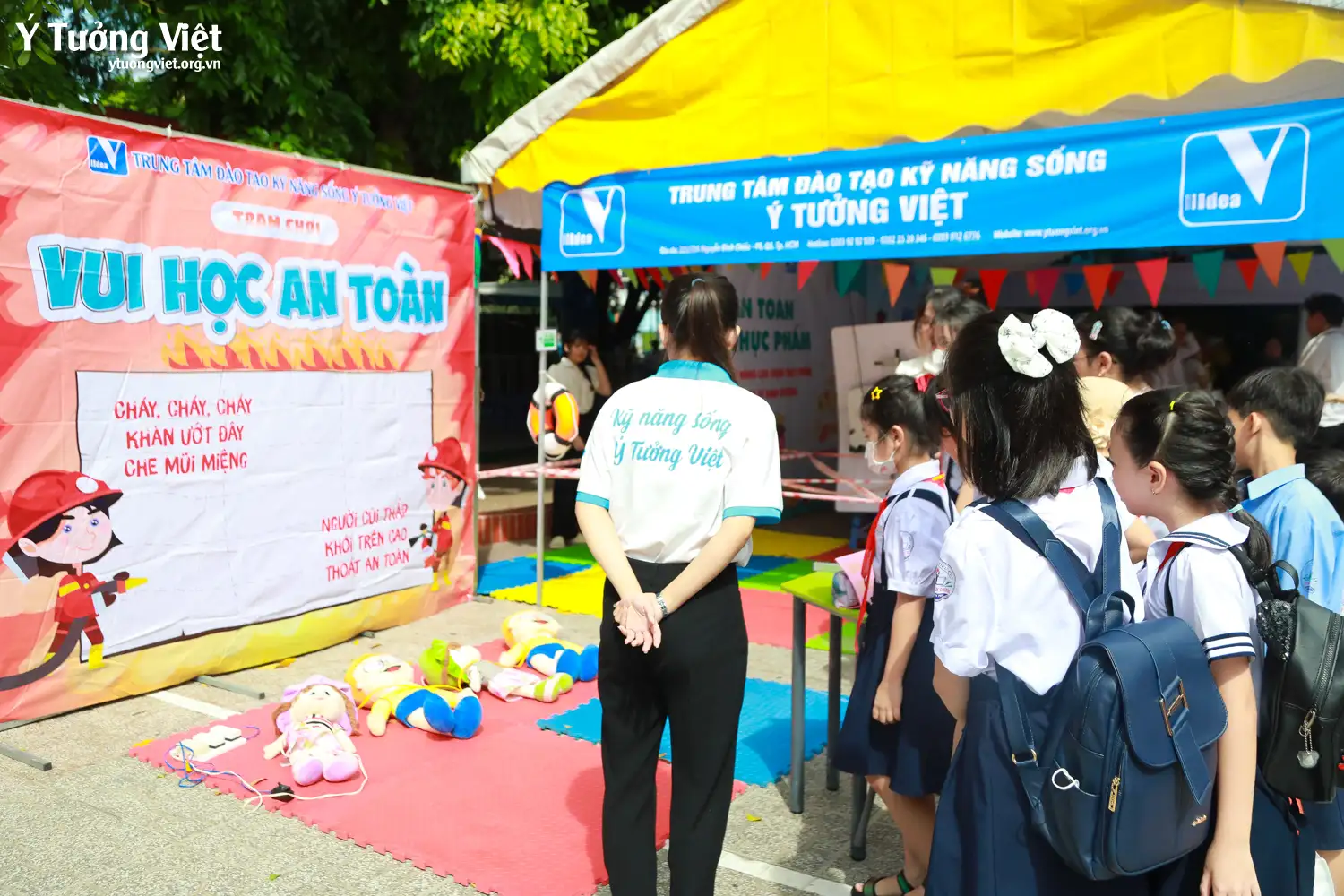 Rộn ràng mùa tổng kết, cháy hết mình cùng team Huỳnh Văn Chính ở sân chơi thực hành kỹ năng sống