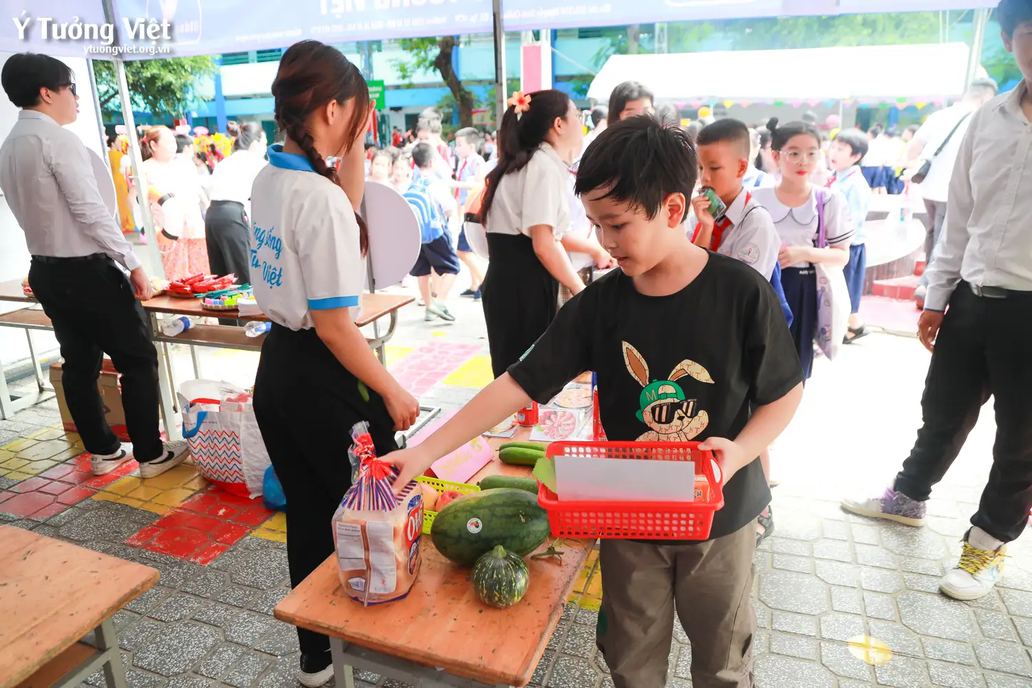 Rộn ràng mùa tổng kết, cháy hết mình cùng team Huỳnh Văn Chính ở sân chơi thực hành kỹ năng sống