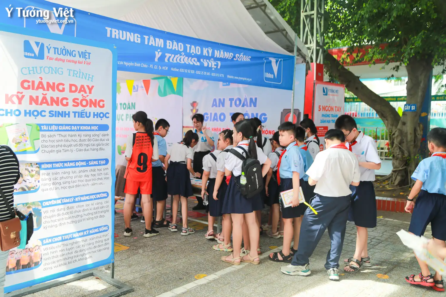 Rộn ràng mùa tổng kết, cháy hết mình cùng team Huỳnh Văn Chính ở sân chơi thực hành kỹ năng sống