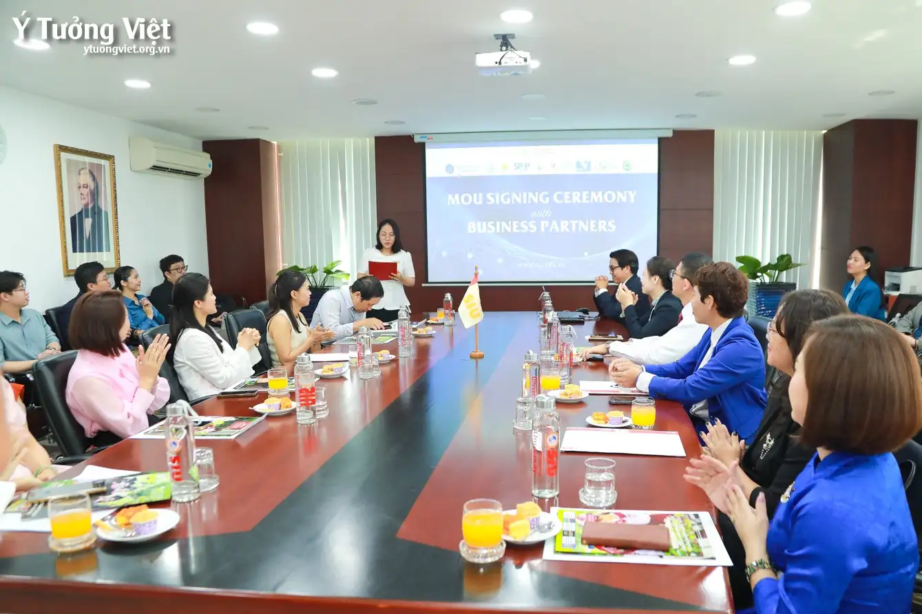 Ý Tưởng Việt ký kết hợp tác hỗ trợ chuyên môn cùng trường Đại học Quốc tế Sài Gòn (SIU)