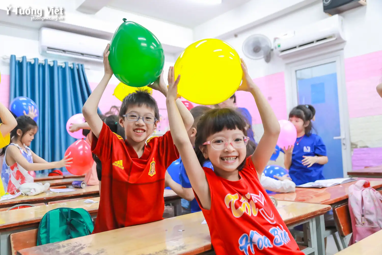 Nhật ký Hè Bản Lĩnh 2024: Tìm hiểu về hiện tượng tĩnh điện cùng thí nghiệm “Bong bóng nam châm” ở giờ học STEAM