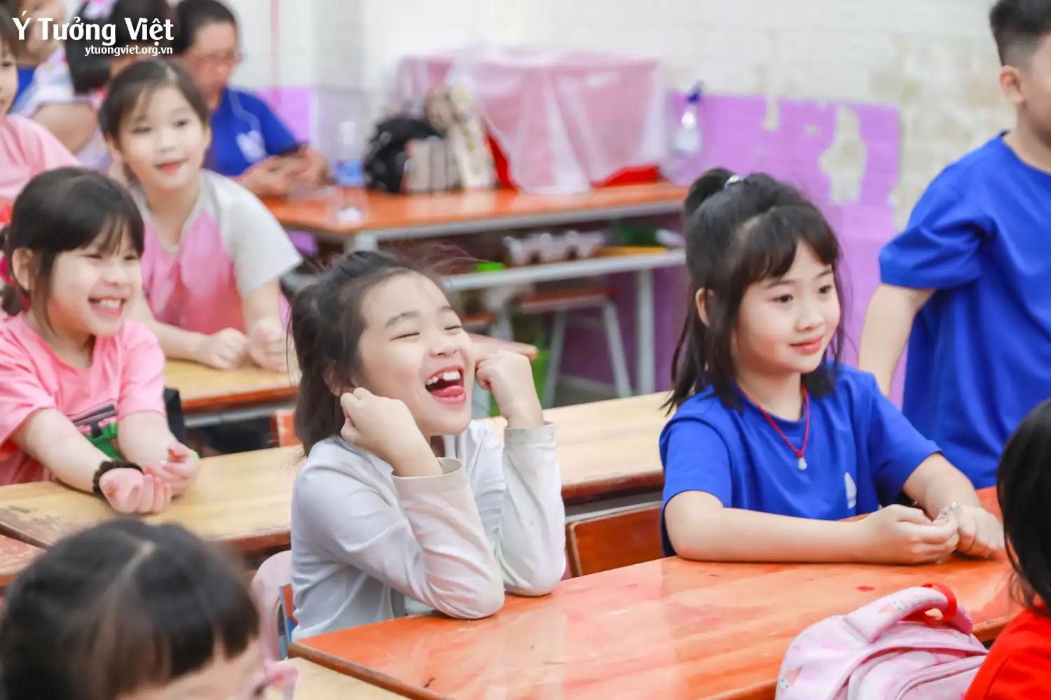 Nhật ký Hè Bản Lĩnh 2024: Tìm hiểu về hiện tượng tĩnh điện cùng thí nghiệm “Bong bóng nam châm” ở giờ học STEAM