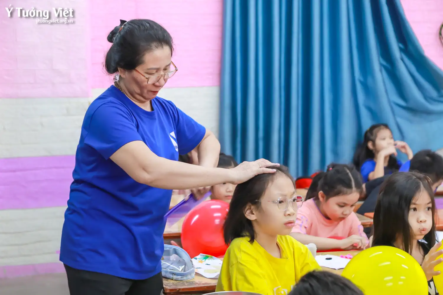 Nhật ký Hè Bản Lĩnh 2024: Tìm hiểu về hiện tượng tĩnh điện cùng thí nghiệm “Bong bóng nam châm” ở giờ học STEAM