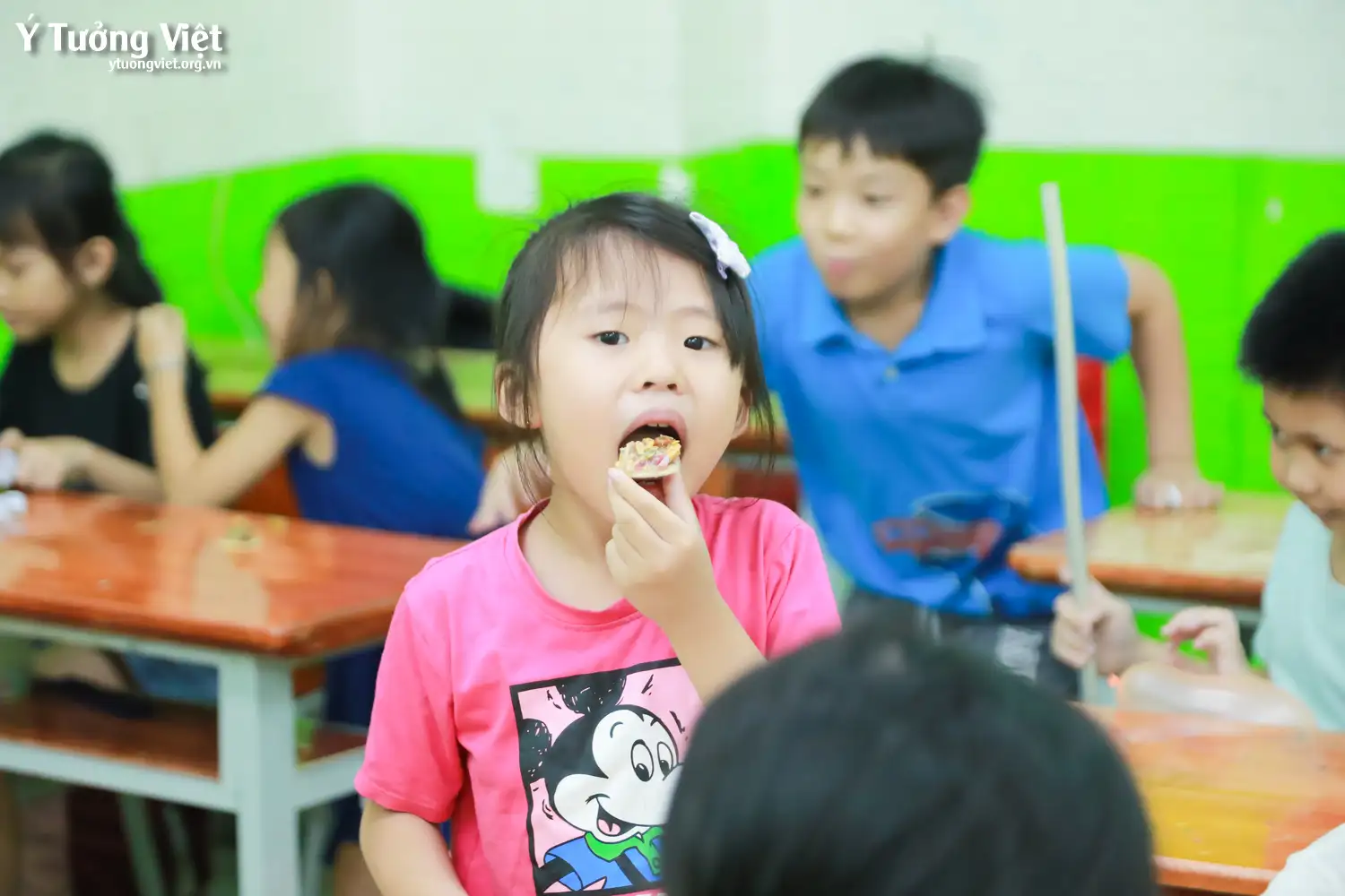 Nhật ký Hè Bản Lĩnh 2024: Trổ tài làm bánh ngũ cốc ở giờ Trải nghiệm sáng tạo