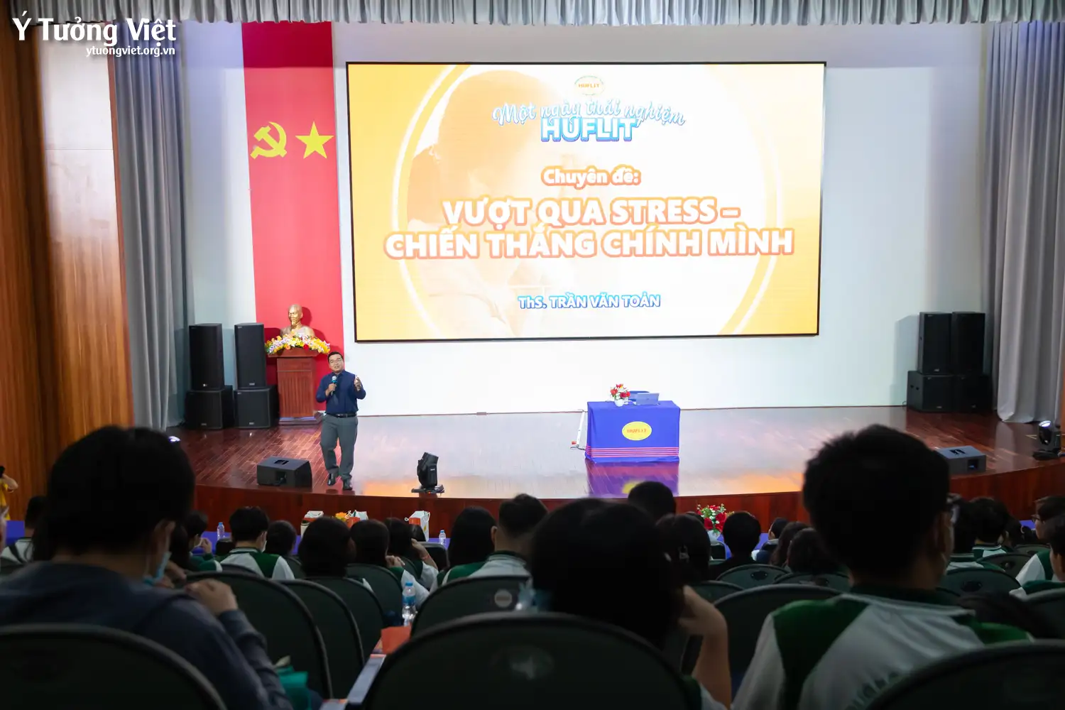 Đồng hành cùng trường ĐH Huflit và hơn 300 bạn học sinh THCS – THPT Diên Hồng với các chuyên đề “Vượt qua Stress – Chiến thắng chính mình” và ” Quản lý thời gian hiệu quả”