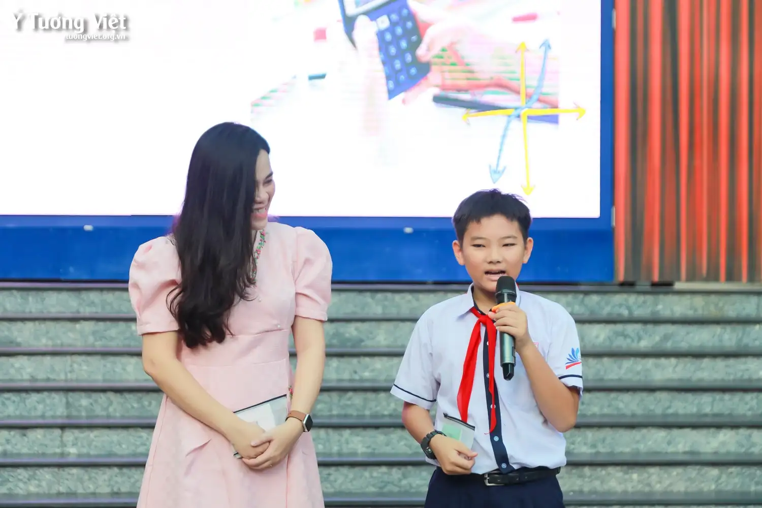 Viết nên câu chuyện của tương lai cùng các bạn học sinh THCS Tôn Thất Tùng trong Toạ đàm “Con đường phát triển bản thân”